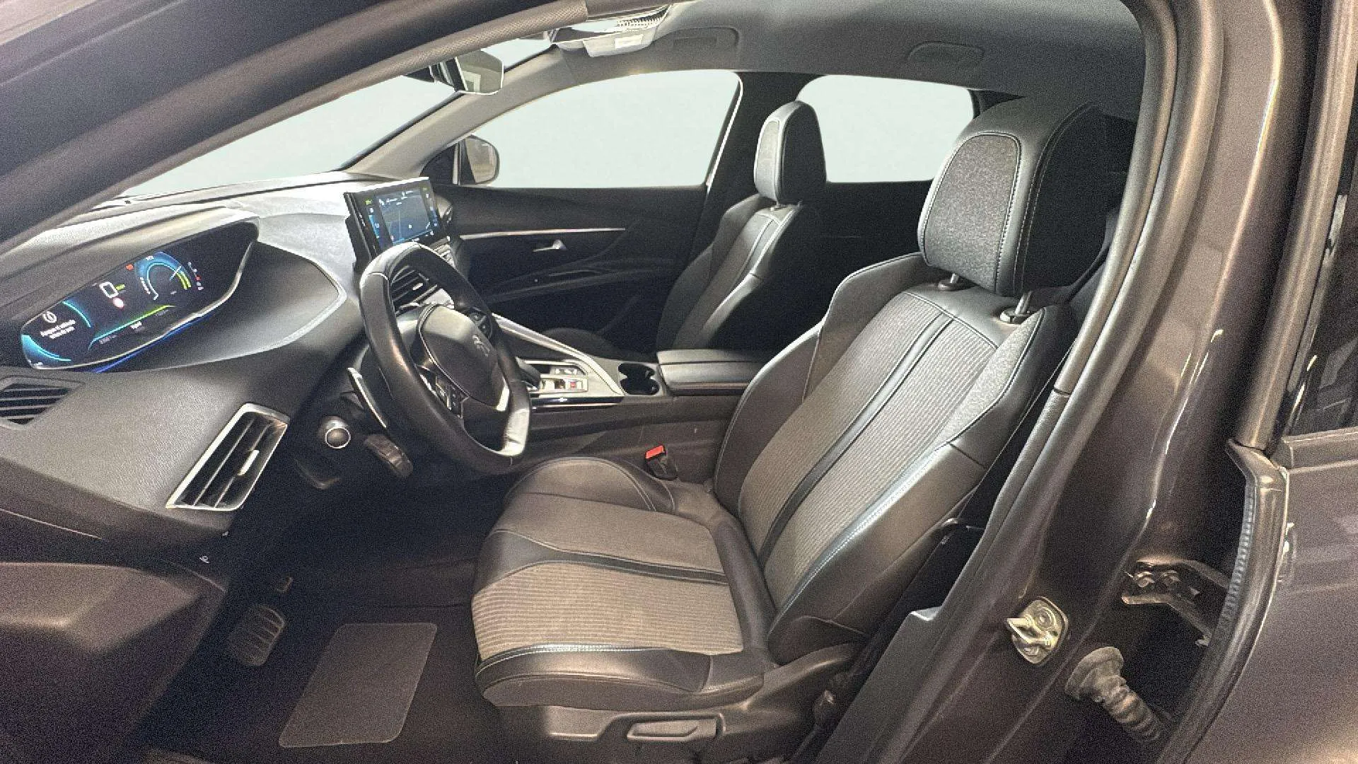 Peugeot 3008 225 e-EAT8 Allure - foto 11