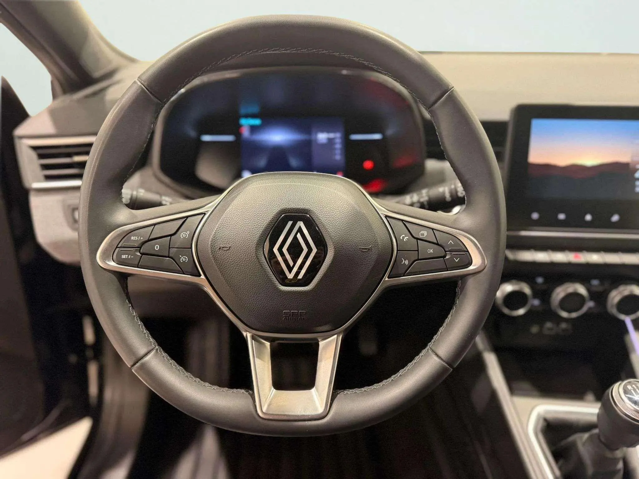 Renault Clio Techno TCe - foto 9