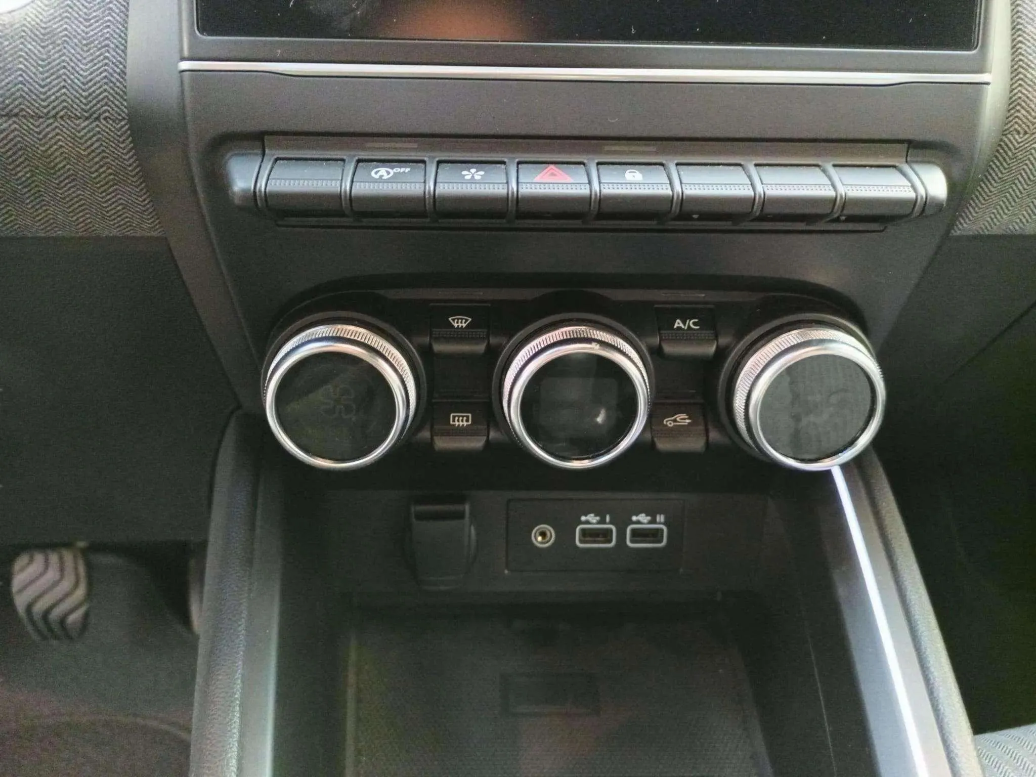 Renault Clio Techno TCe - foto 11
