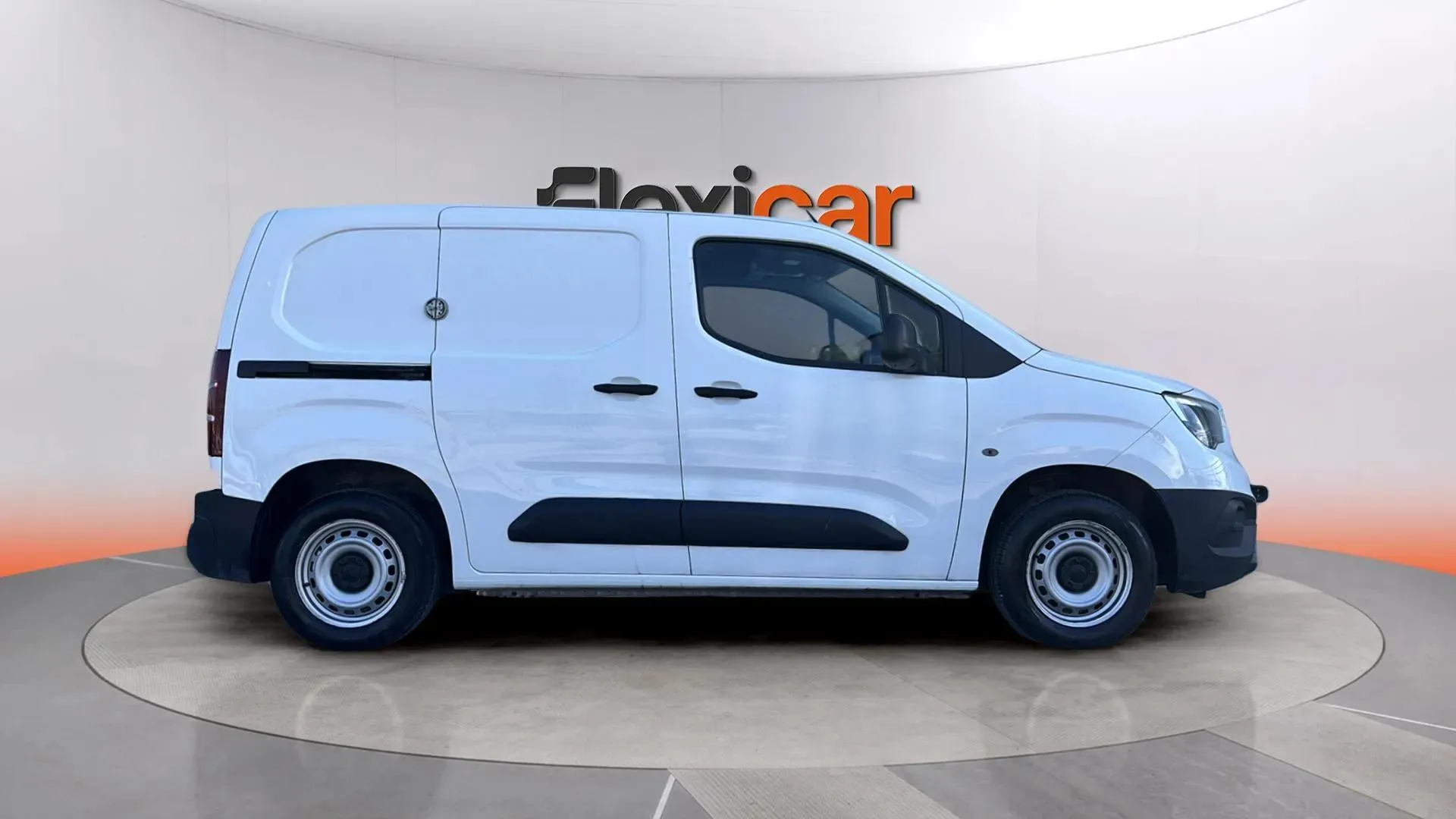 Opel Combo 1.5 TD Ed. Plus XL 7Pla - foto 7