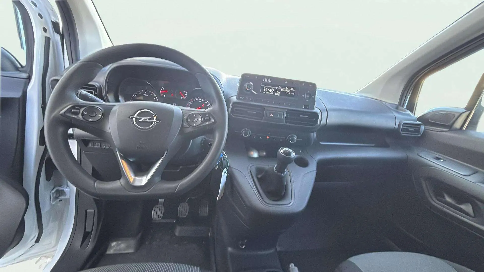 Opel Combo 1.5 TD Ed. Plus XL 7Pla - foto 12