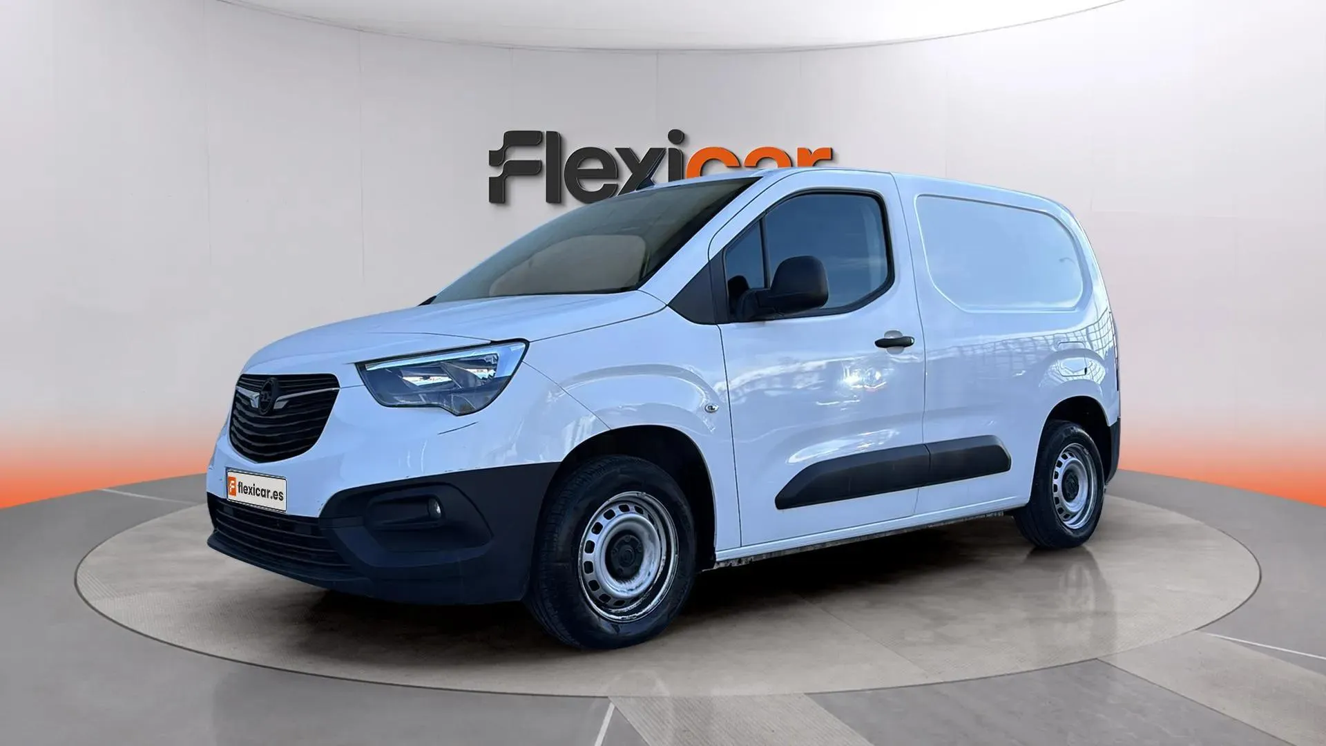 Opel Combo 1.5 TD Ed. Plus XL 7Pla - foto 2