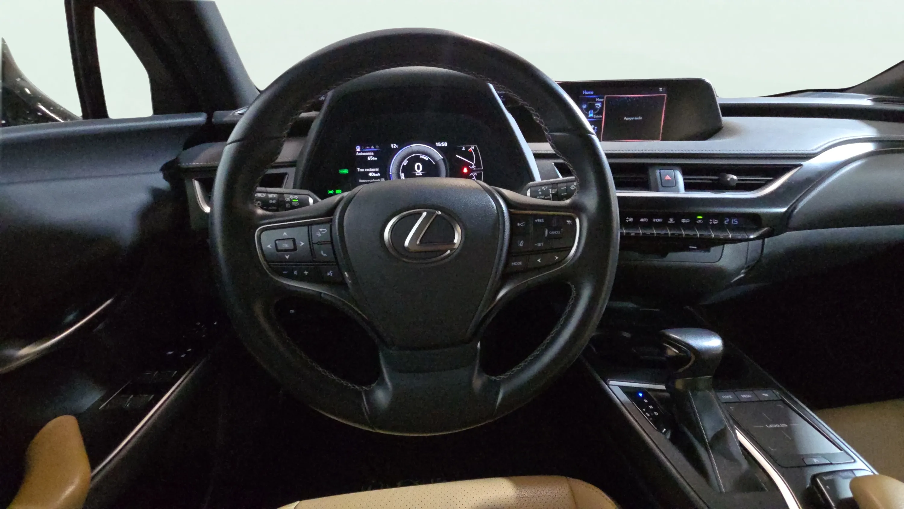 Lexus UX 2.0 250h Business - foto 12