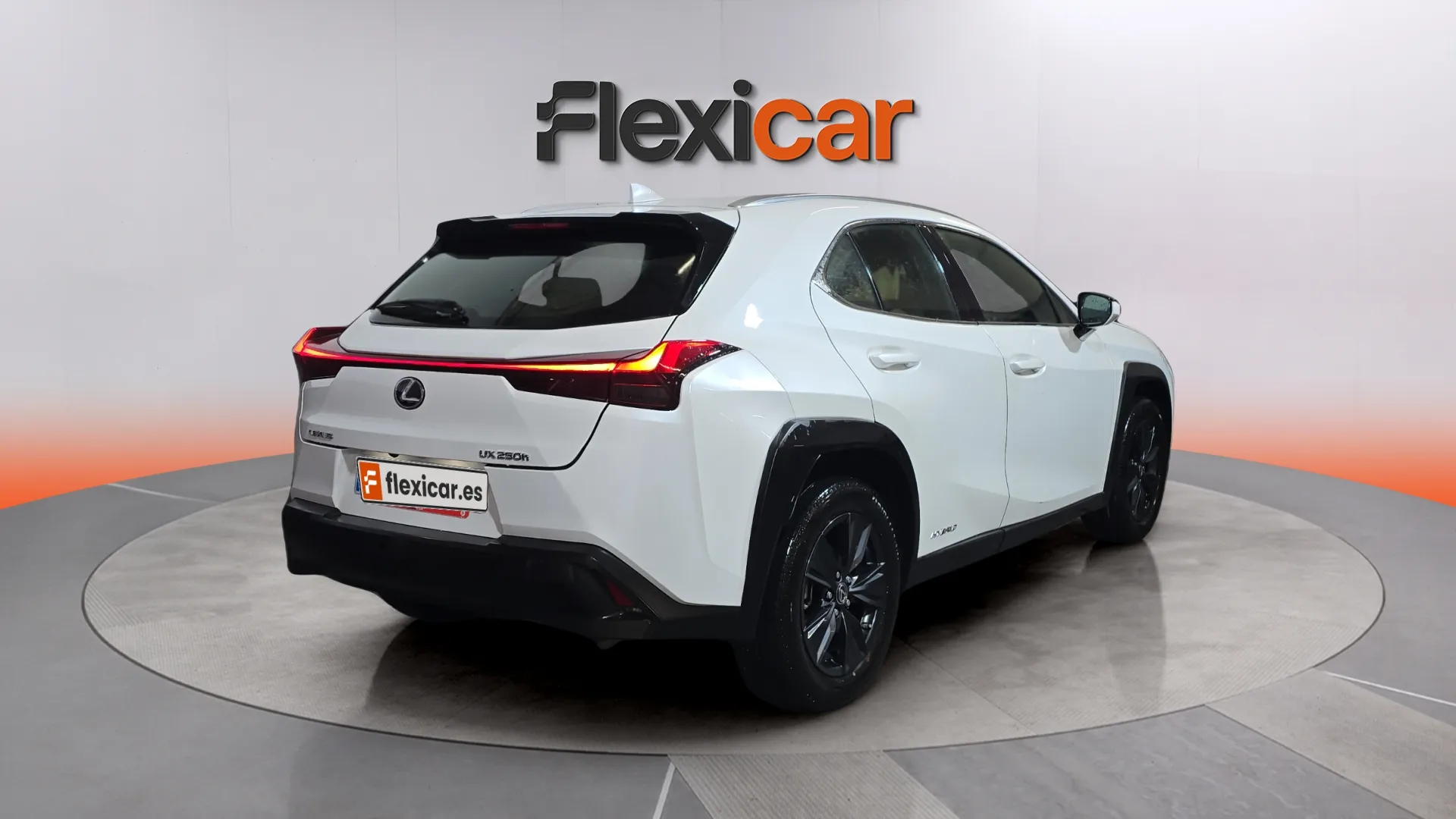 Lexus UX 2.0 250h Business - foto 6