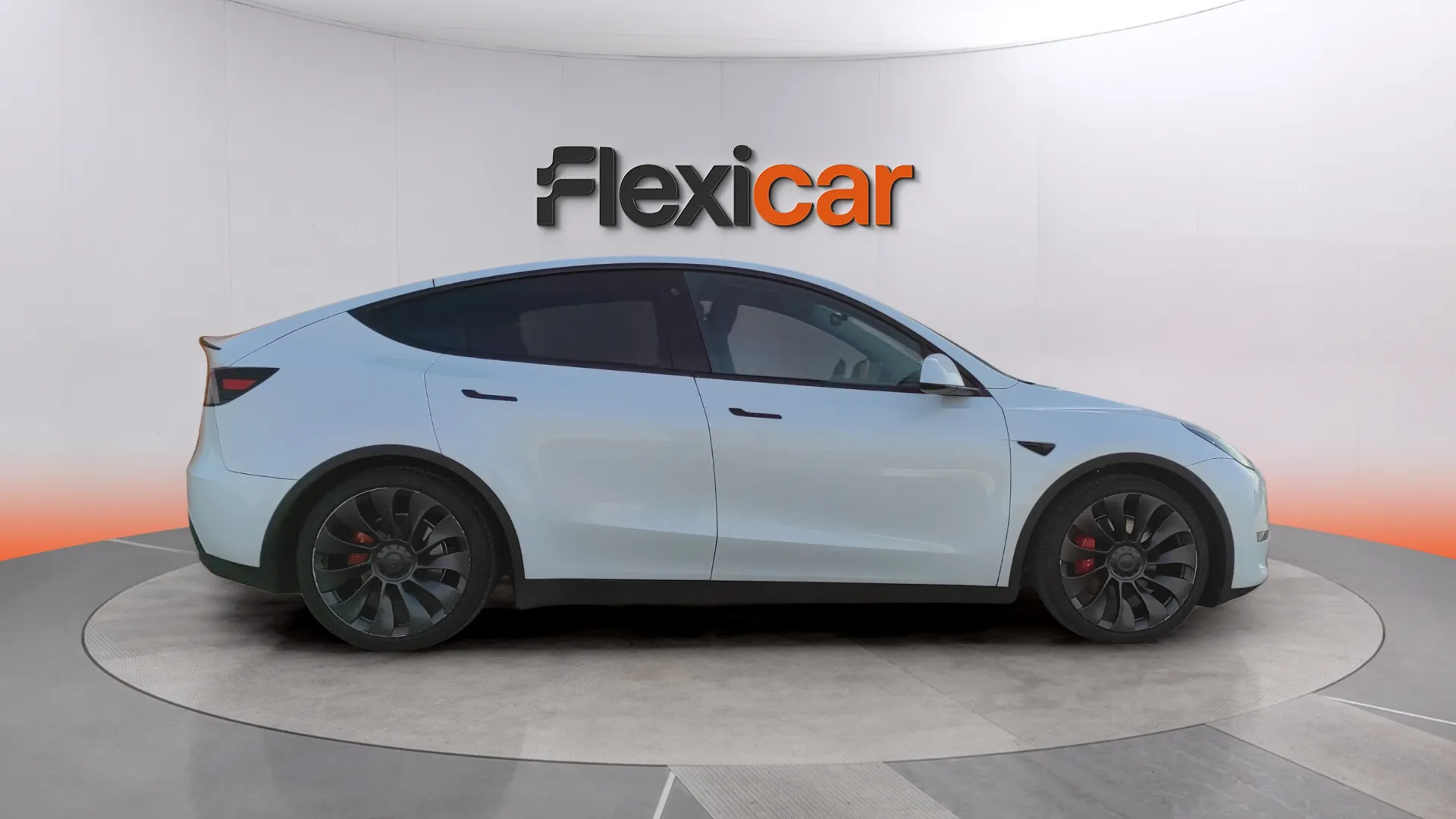 Tesla Model Y Gran Autonomía 4WD - foto 2