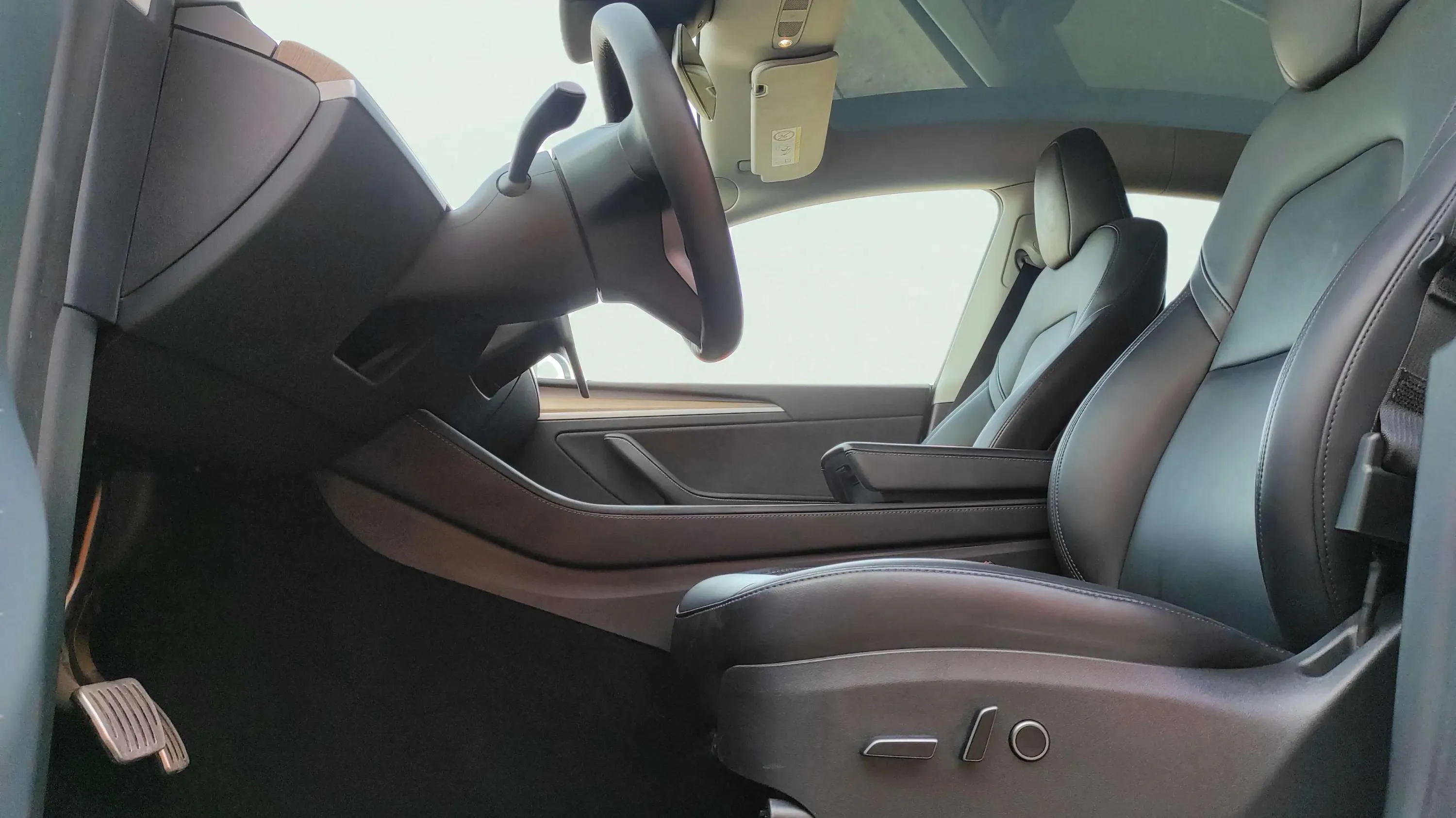 Tesla Model Y Gran Autonomía 4WD - foto 25