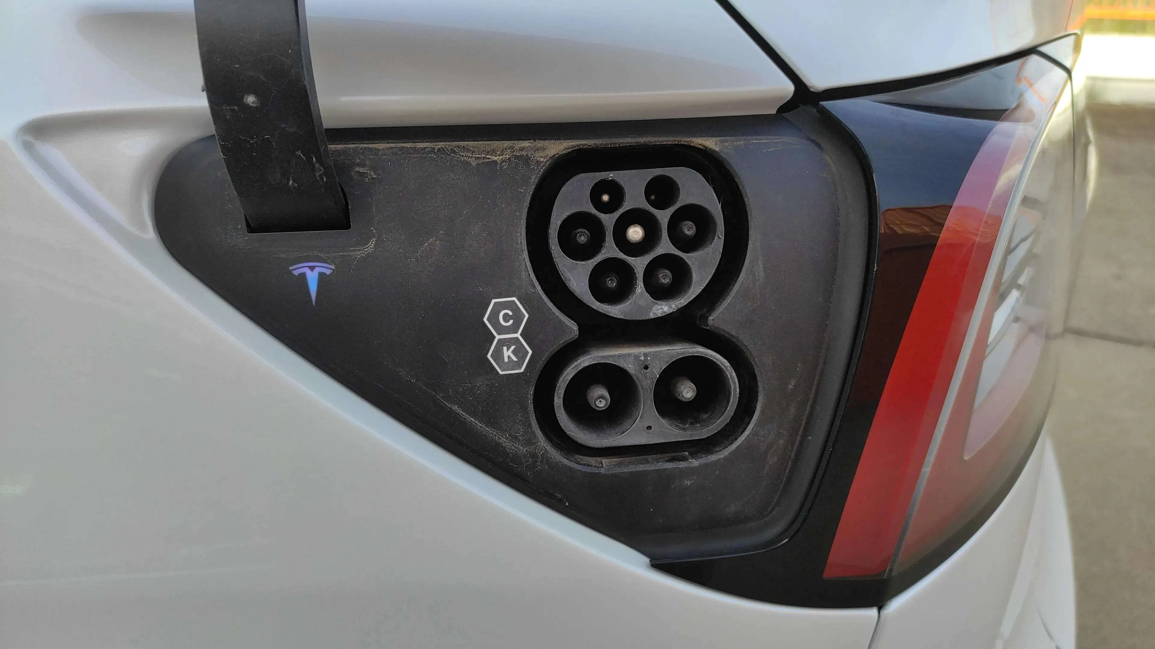 Tesla Model Y Gran Autonomía 4WD - foto 34