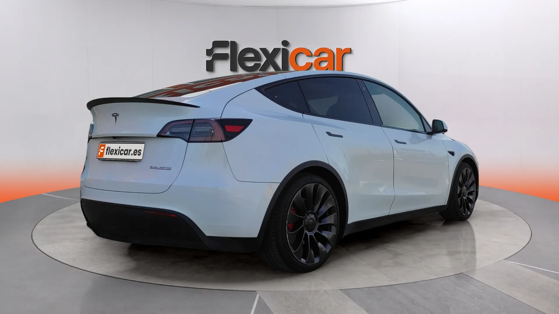 Tesla Model Y Gran Autonomía 4WD - foto 3