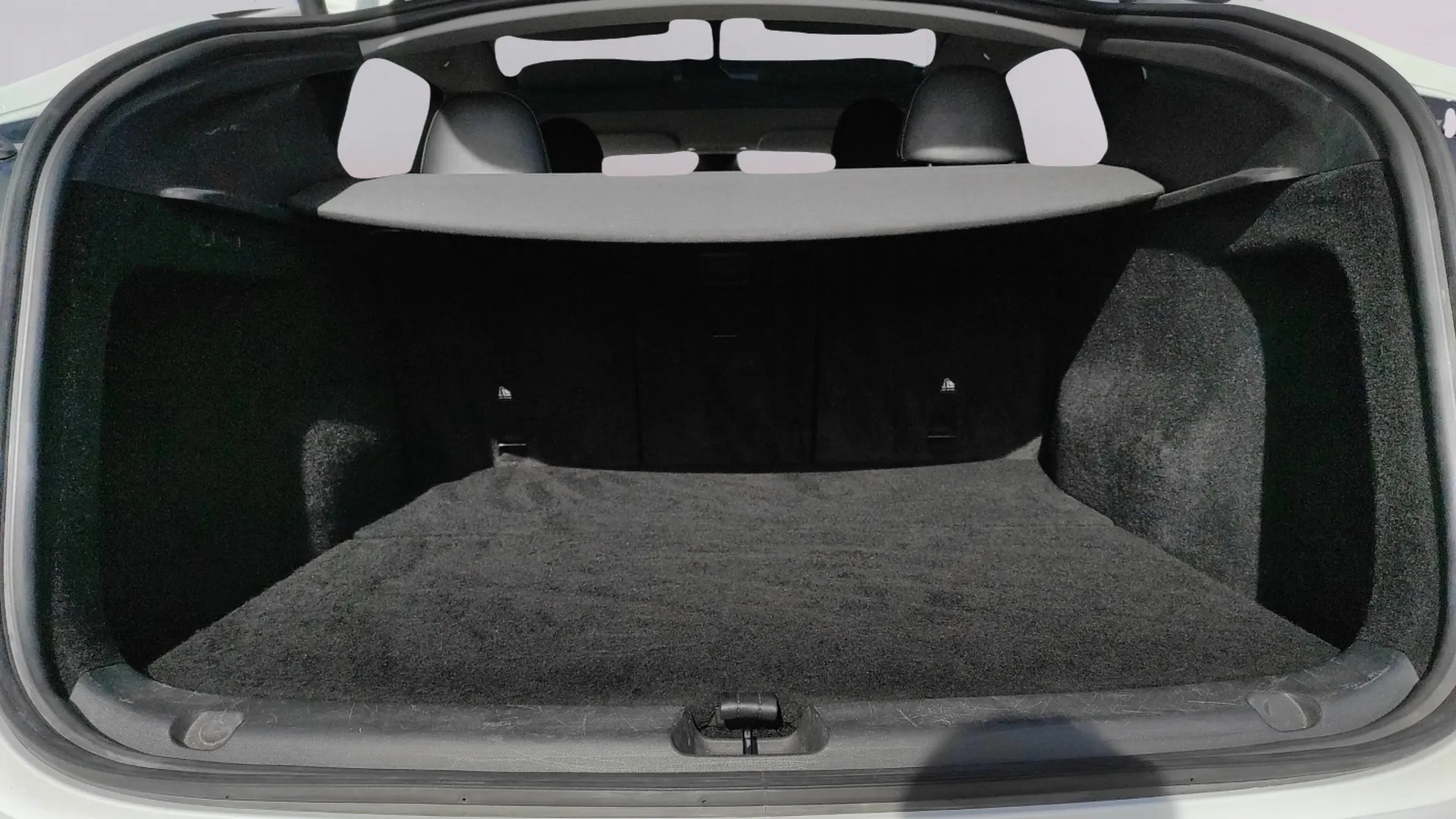 Tesla Model Y Gran Autonomía 4WD - foto 31