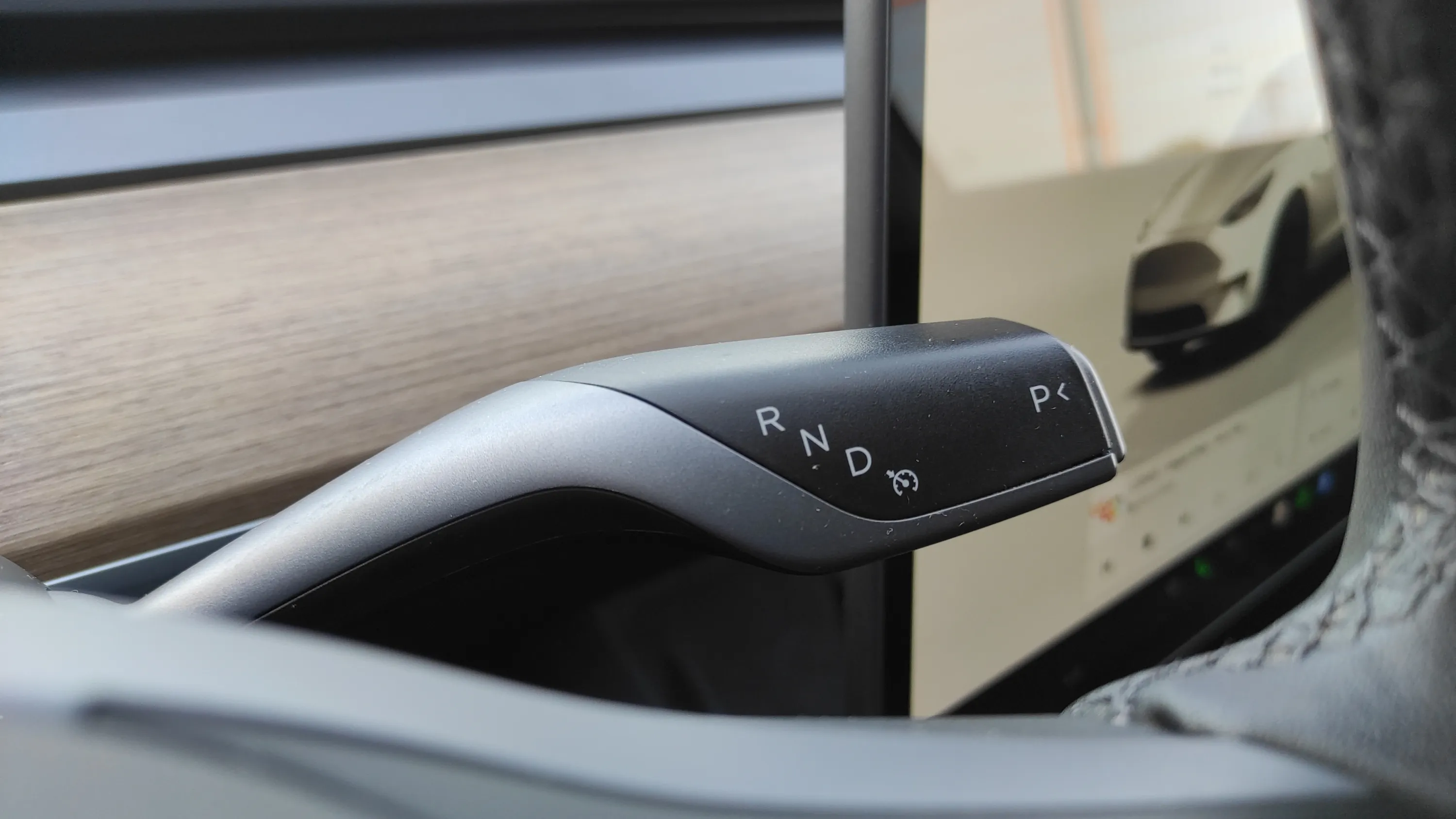 Tesla Model Y Gran Autonomía 4WD - foto 14