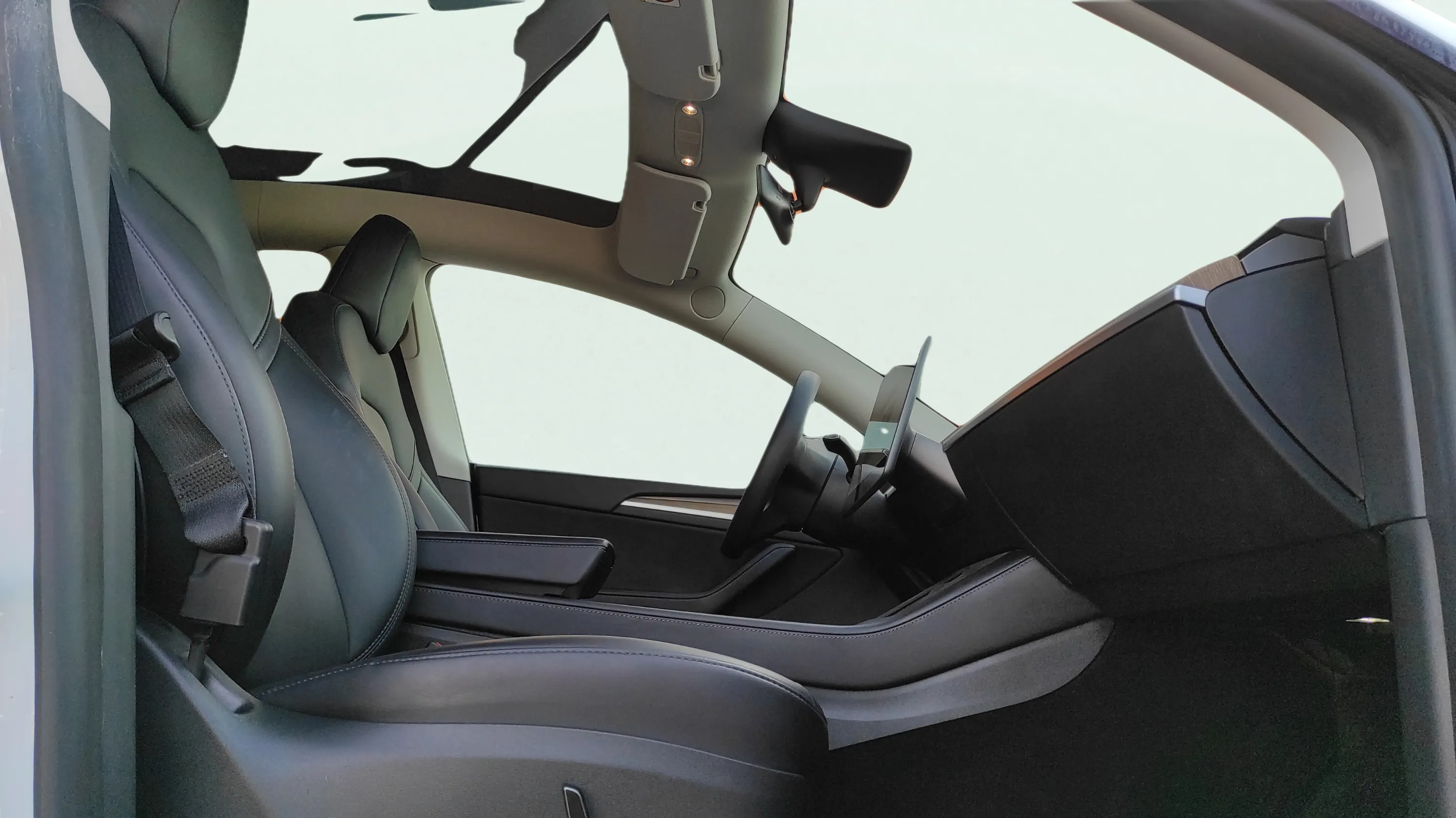 Tesla Model Y Gran Autonomía 4WD - foto 26