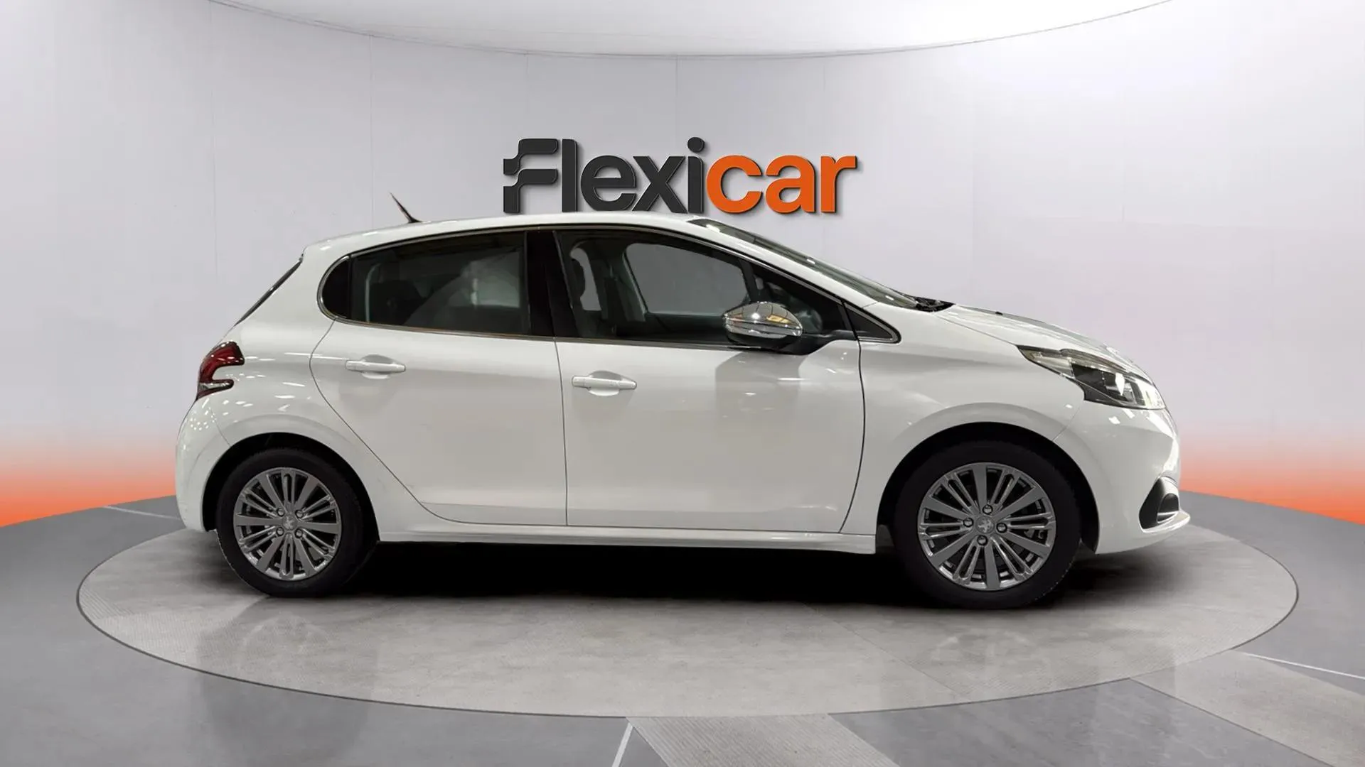 Peugeot 208 Allure 1.2L PureTech - foto 3