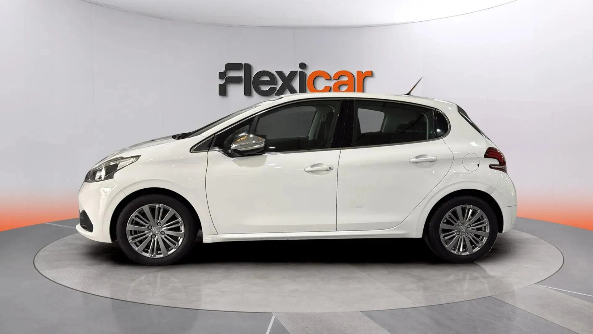 Peugeot 208 Allure 1.2L PureTech - foto 4