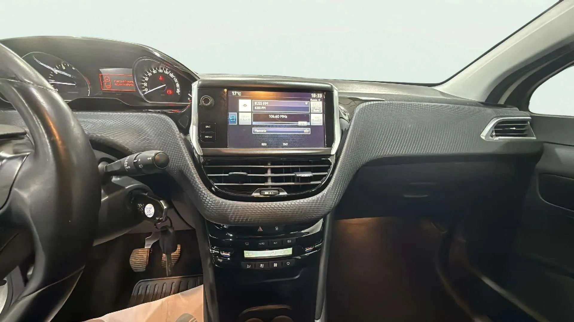 Peugeot 208 Allure 1.2L PureTech - foto 10