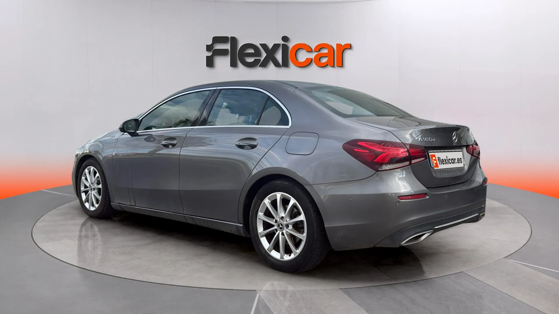 Mercedes-Benz Clase A Sedán A 180 d - foto 5