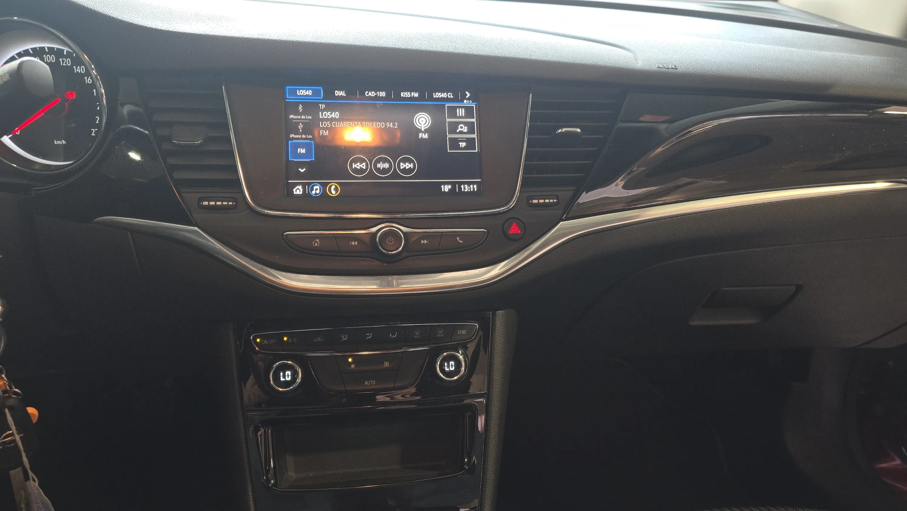Opel Astra 1.2T SHT Design Tech - foto 11