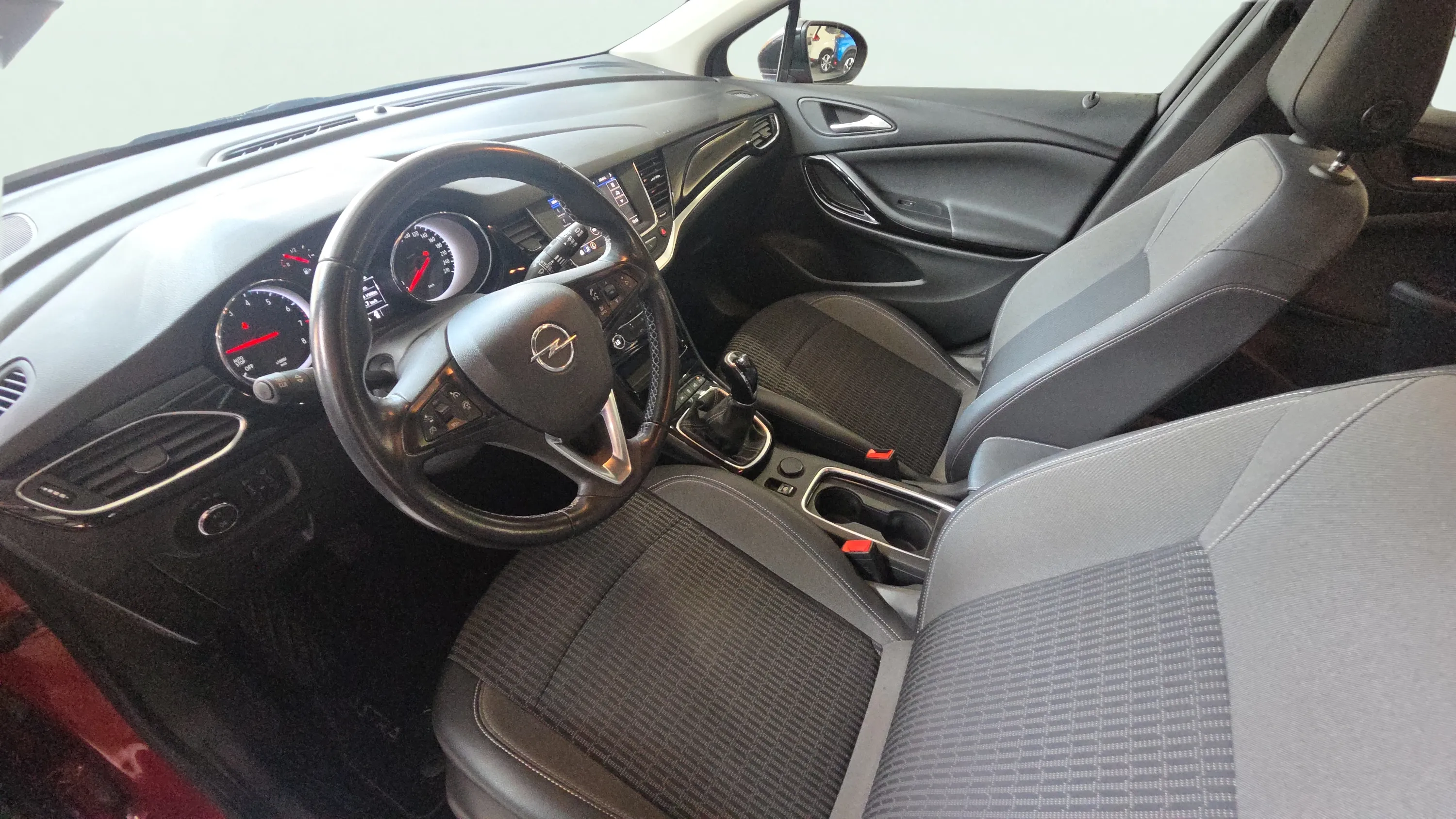Opel Astra 1.2T SHT Design Tech - foto 9