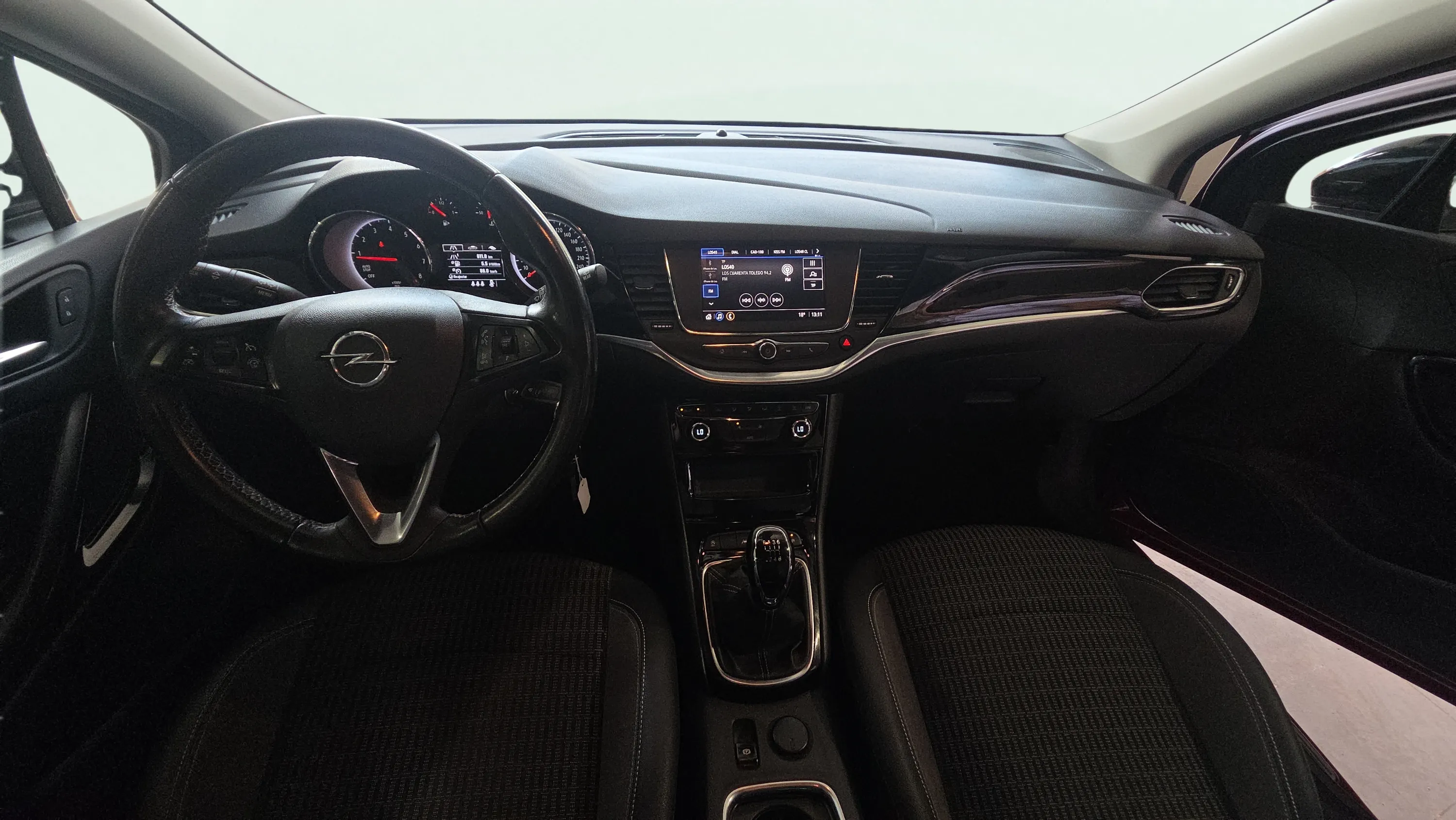 Opel Astra 1.2T SHT Design Tech - foto 10