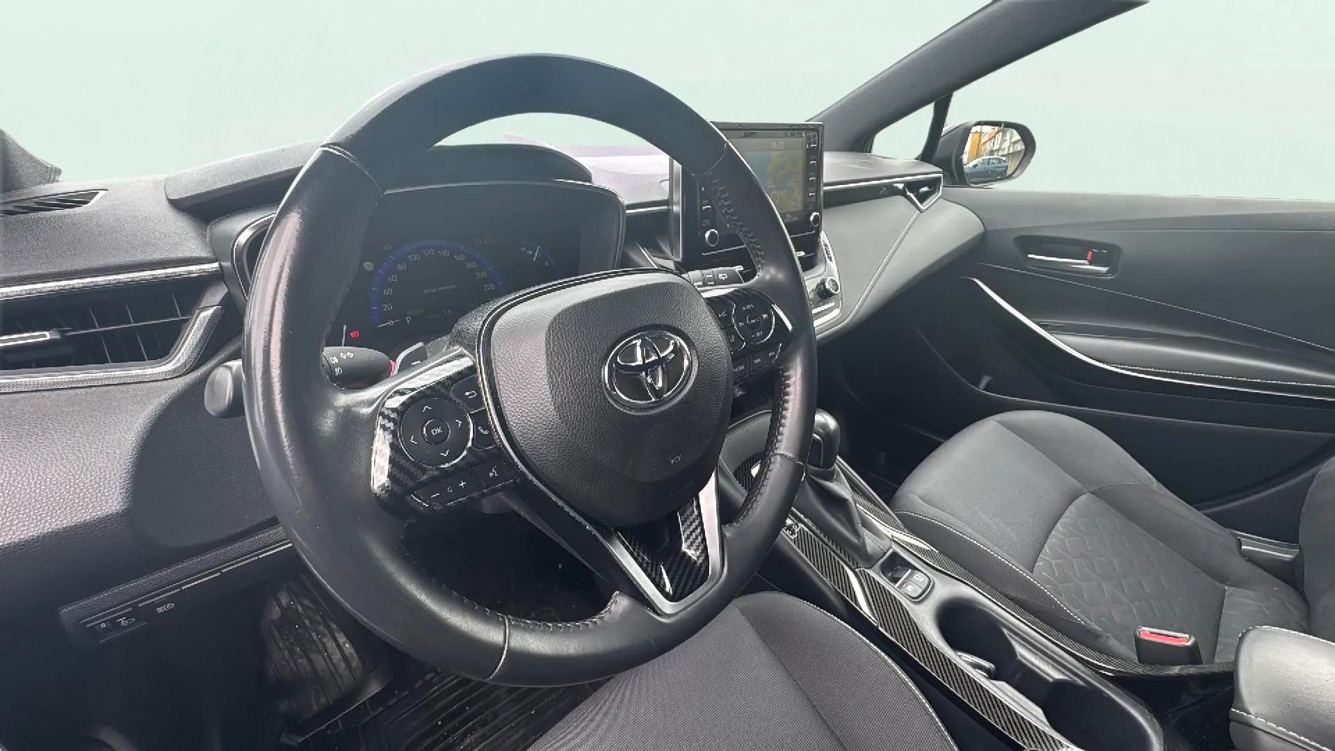 Toyota Corolla 2.0 180H Feel! E-CVT Touring Sport - foto 12