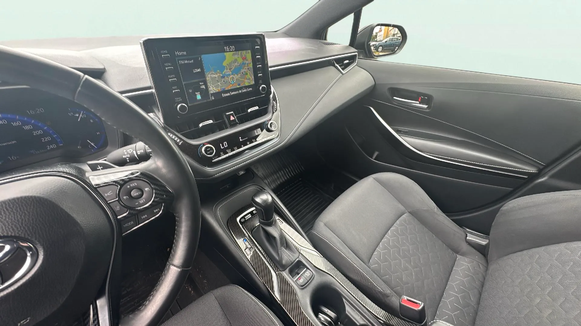 Toyota Corolla 2.0 180H Feel! E-CVT Touring Sport - foto 14