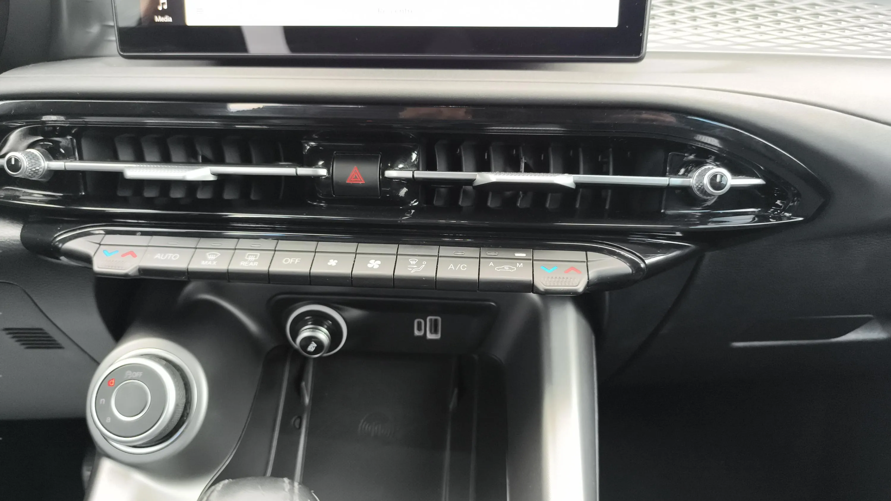 Alfa Romeo Tonale 1,6 DS Sprint FWD - foto 10