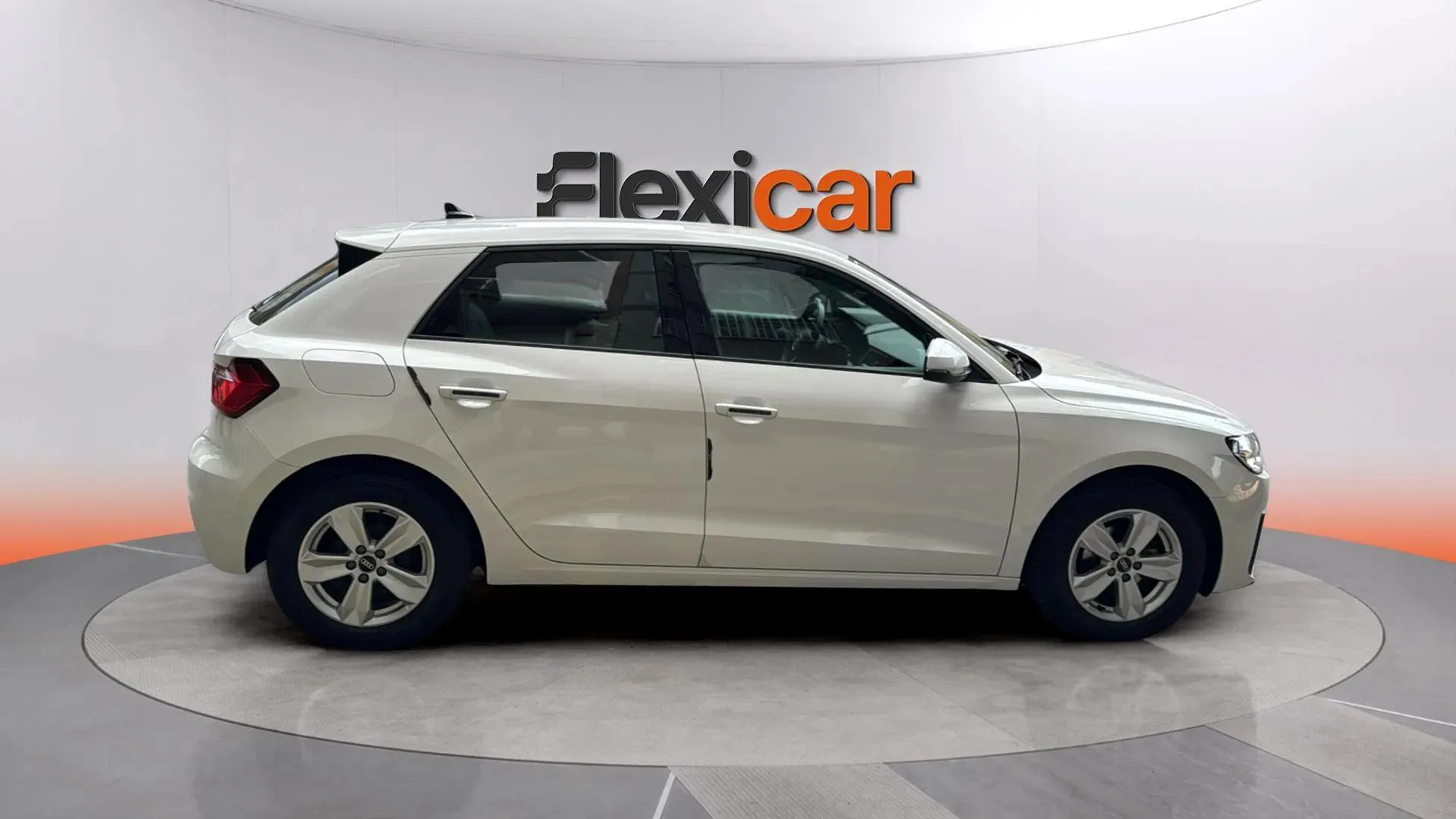 Audi A1 citycarver 25 TFSI - foto 2