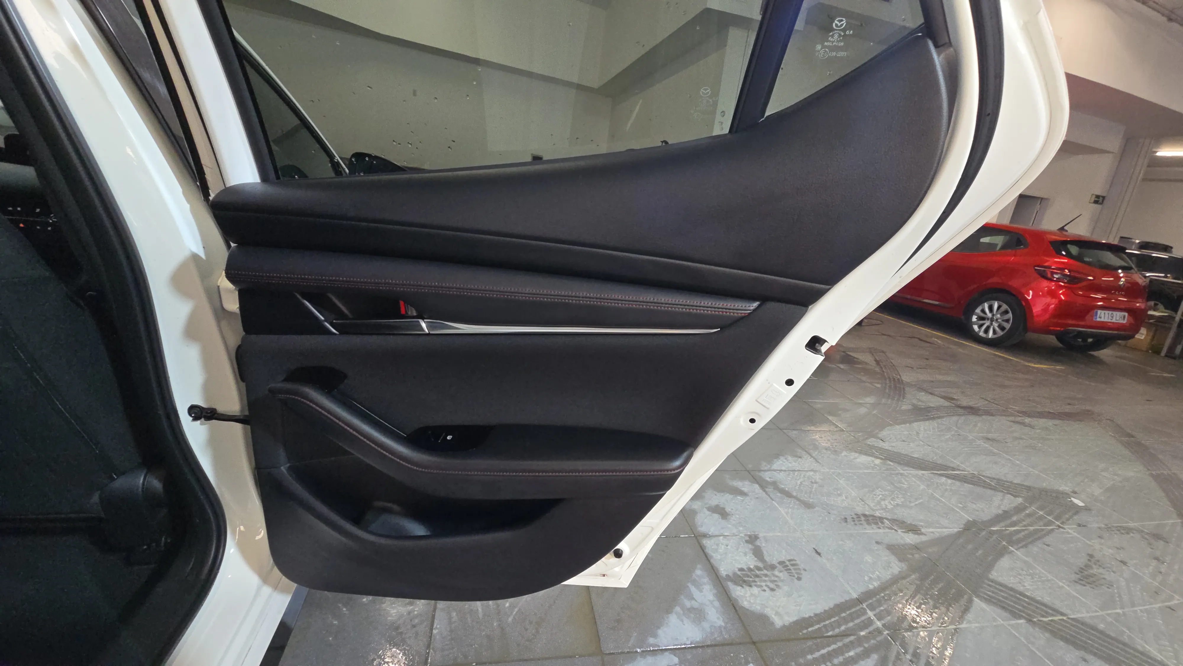 Mazda Mazda3 2.0 e-Skyactiv-G Homura - foto 22