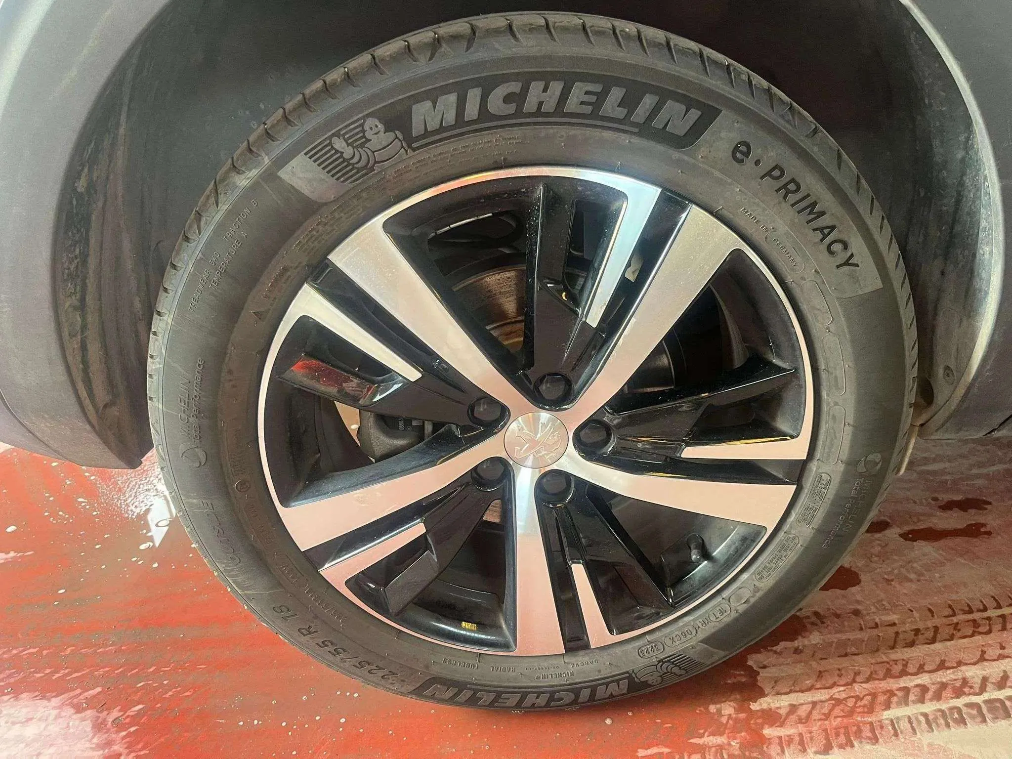 Peugeot 5008 1.2 PureTech GT EAT8 - foto 16