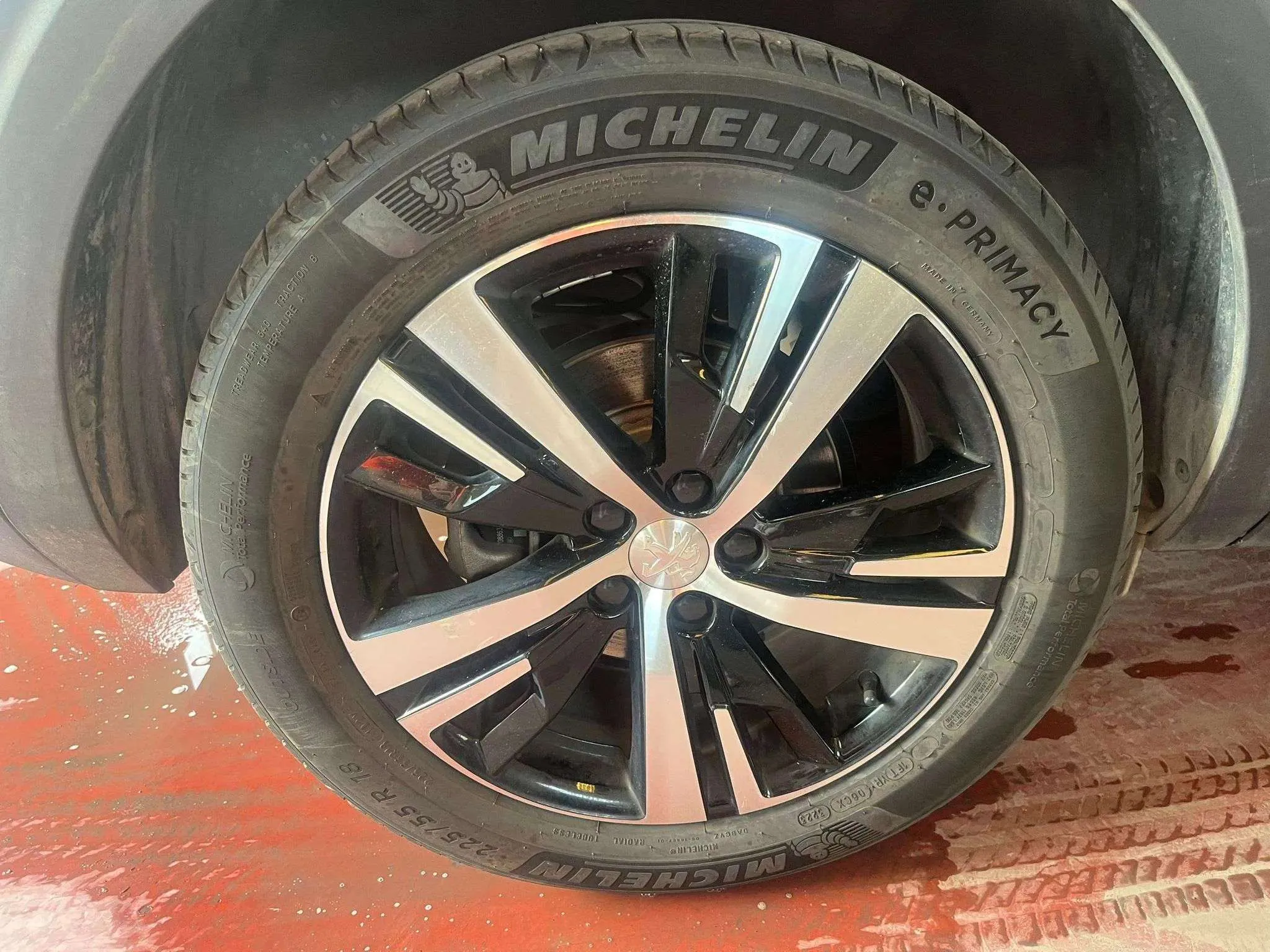 Peugeot 5008 1.2 PureTech GT EAT8 - foto 14