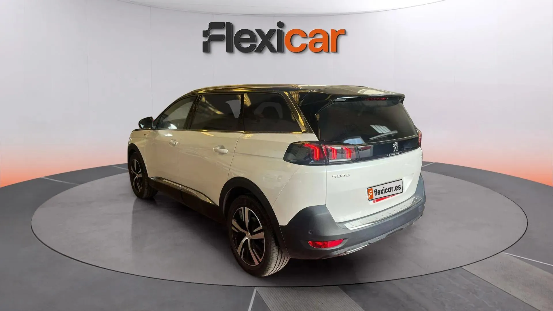 Peugeot 5008 1.2 PureTech GT EAT8 - foto 4