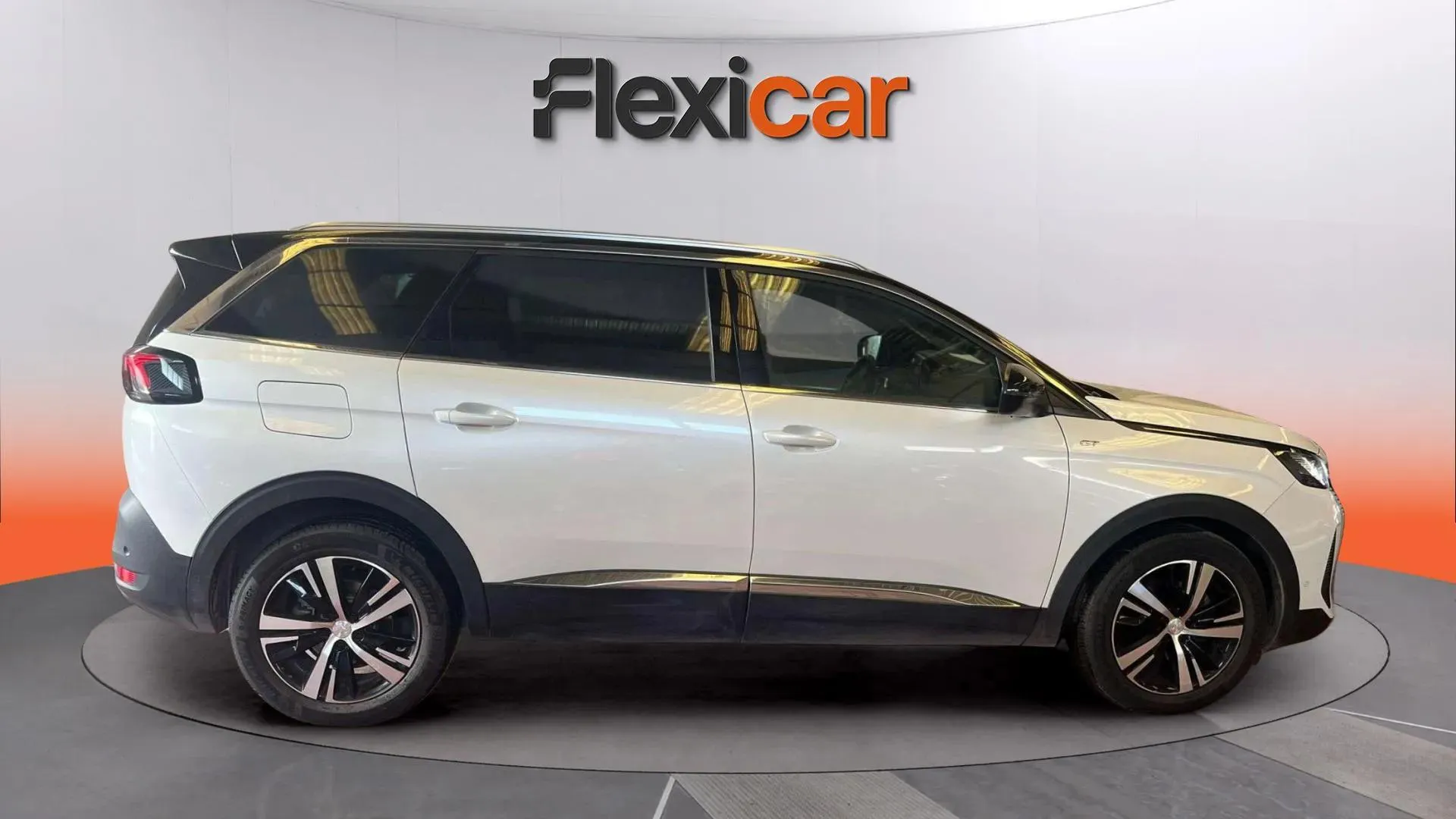 Peugeot 5008 1.2 PureTech GT EAT8 - foto 7