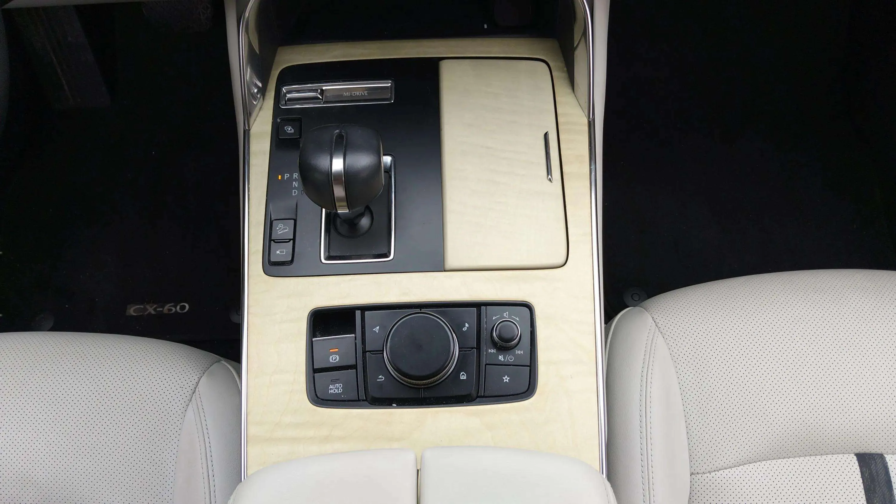 Mazda CX-60 e-Skyactiv PHEV Takumi - foto 16