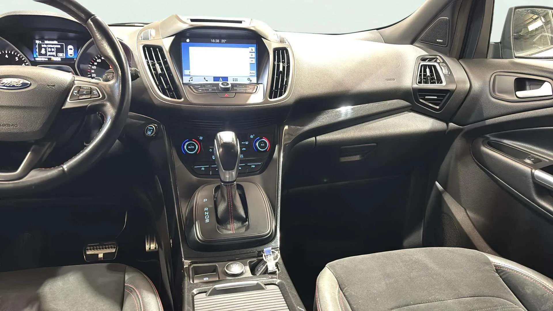 Ford Kuga 1.5 EcoBoost 4x4 ST-Line - foto 15