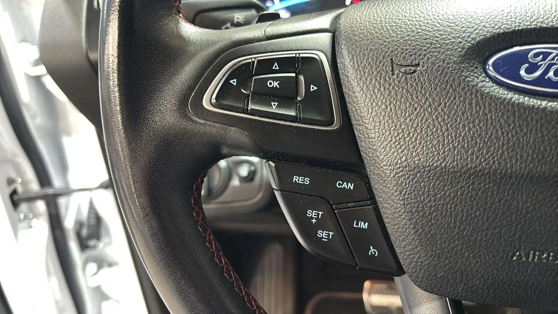 Ford Kuga 1.5 EcoBoost 4x4 ST-Line - foto 12