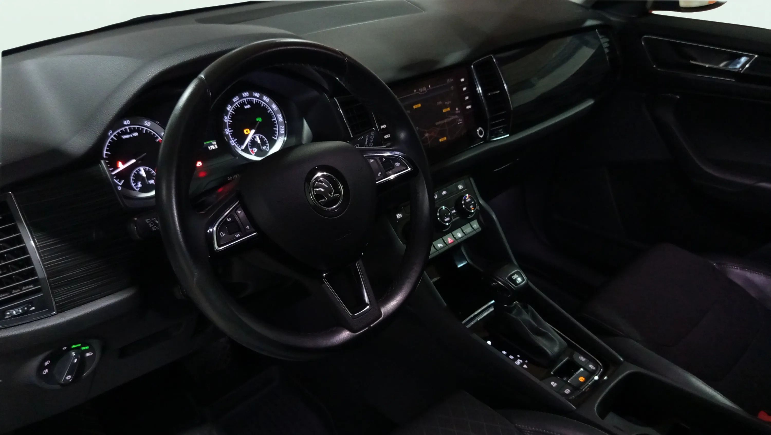 Škoda Kodiaq 1.4 TSI DSG 4x4 Style - foto 23