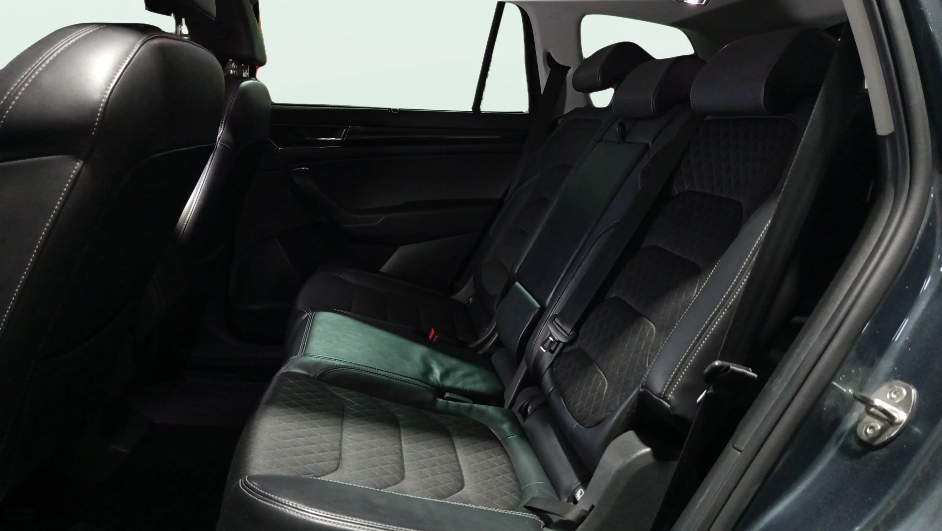 Škoda Kodiaq 1.4 TSI DSG 4x4 Style - foto 26