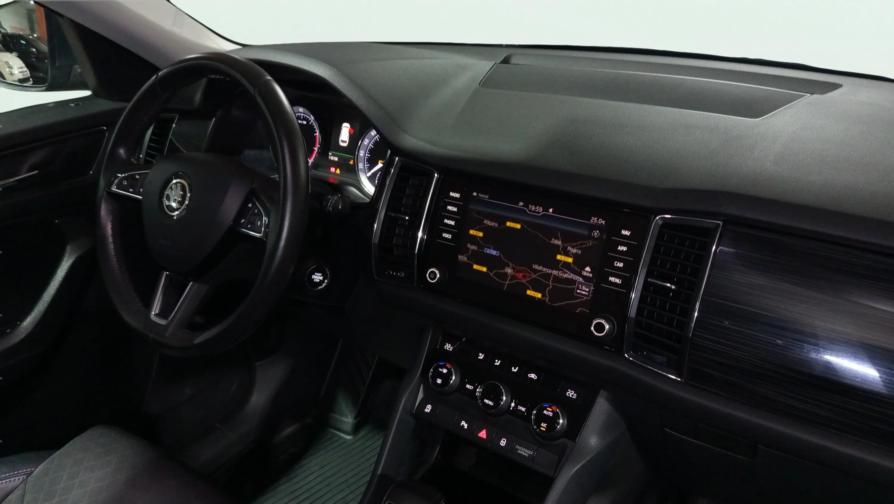 Škoda Kodiaq 1.4 TSI DSG 4x4 Style - foto 24