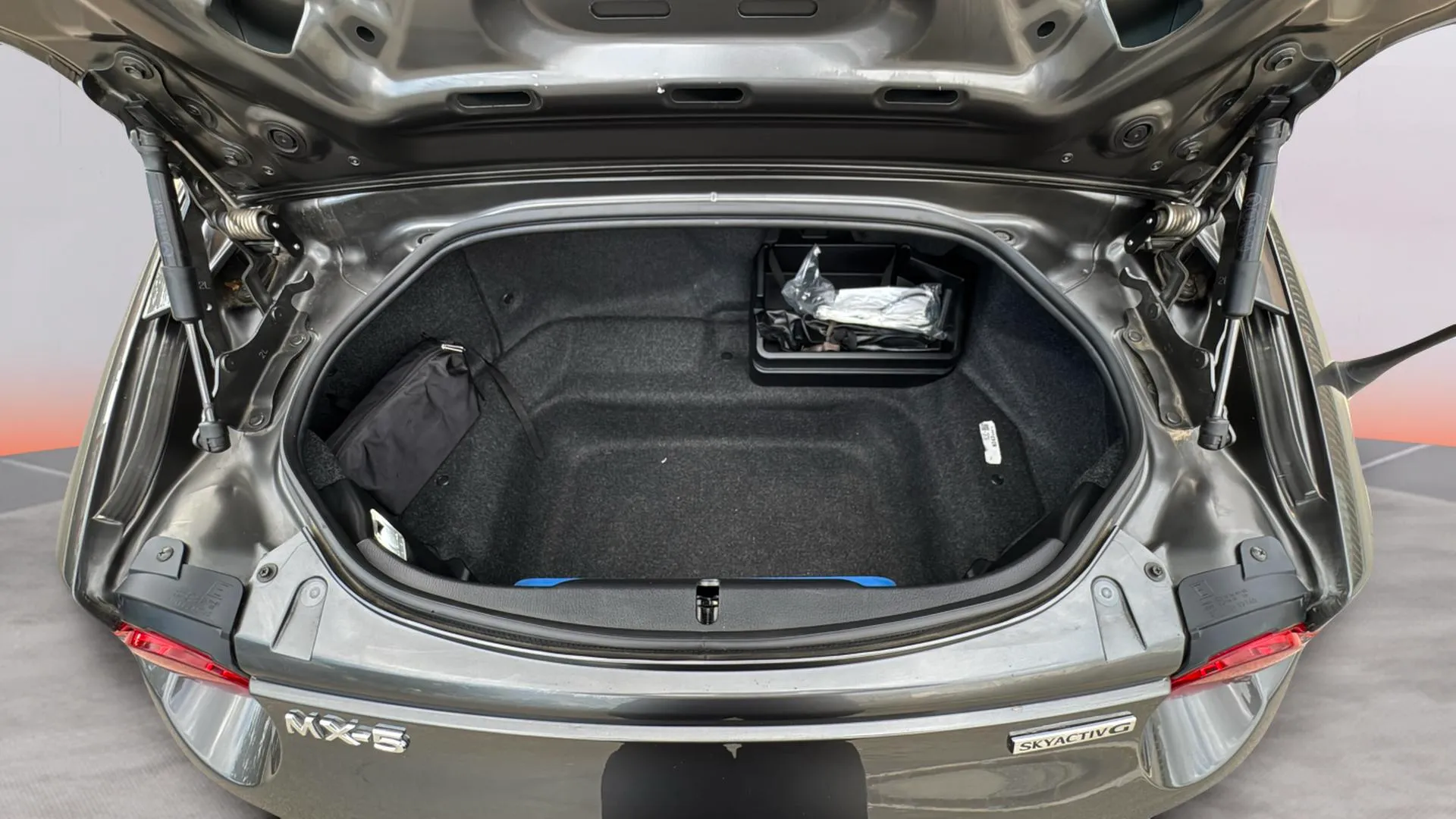 Mazda MX-5 2.0 Zenith Sport RF - foto 29