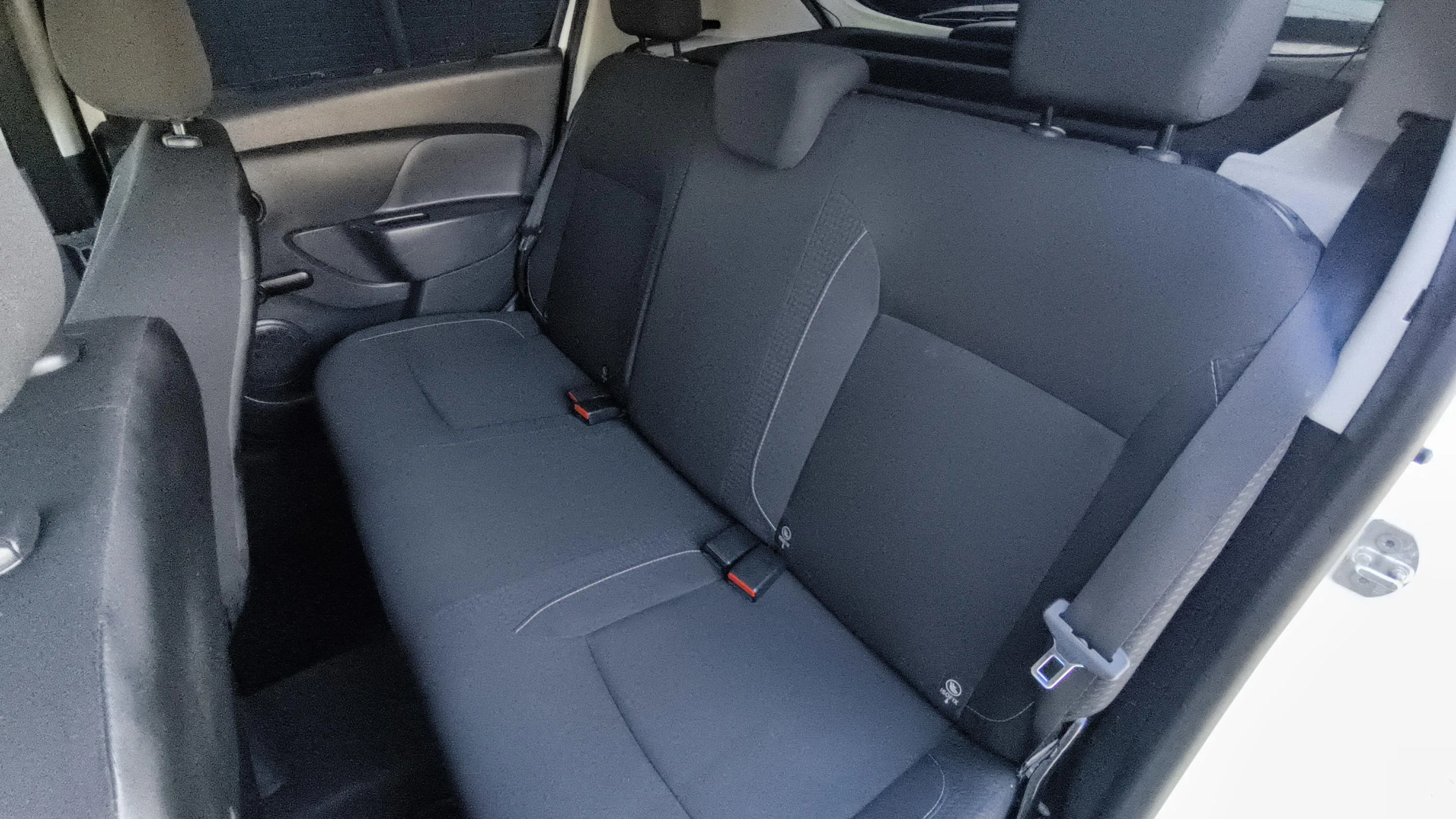 Dacia Sandero Ambiance 1.0 - foto 24