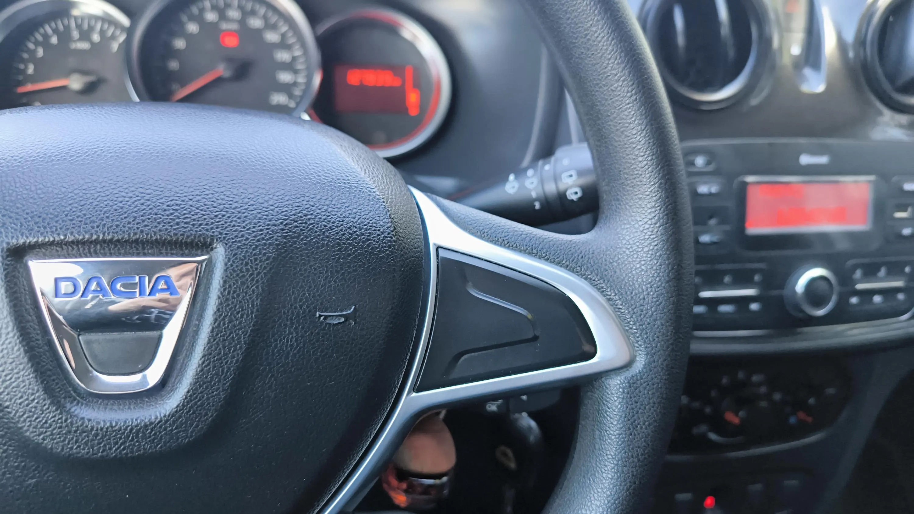 Dacia Sandero Ambiance 1.0 - foto 15