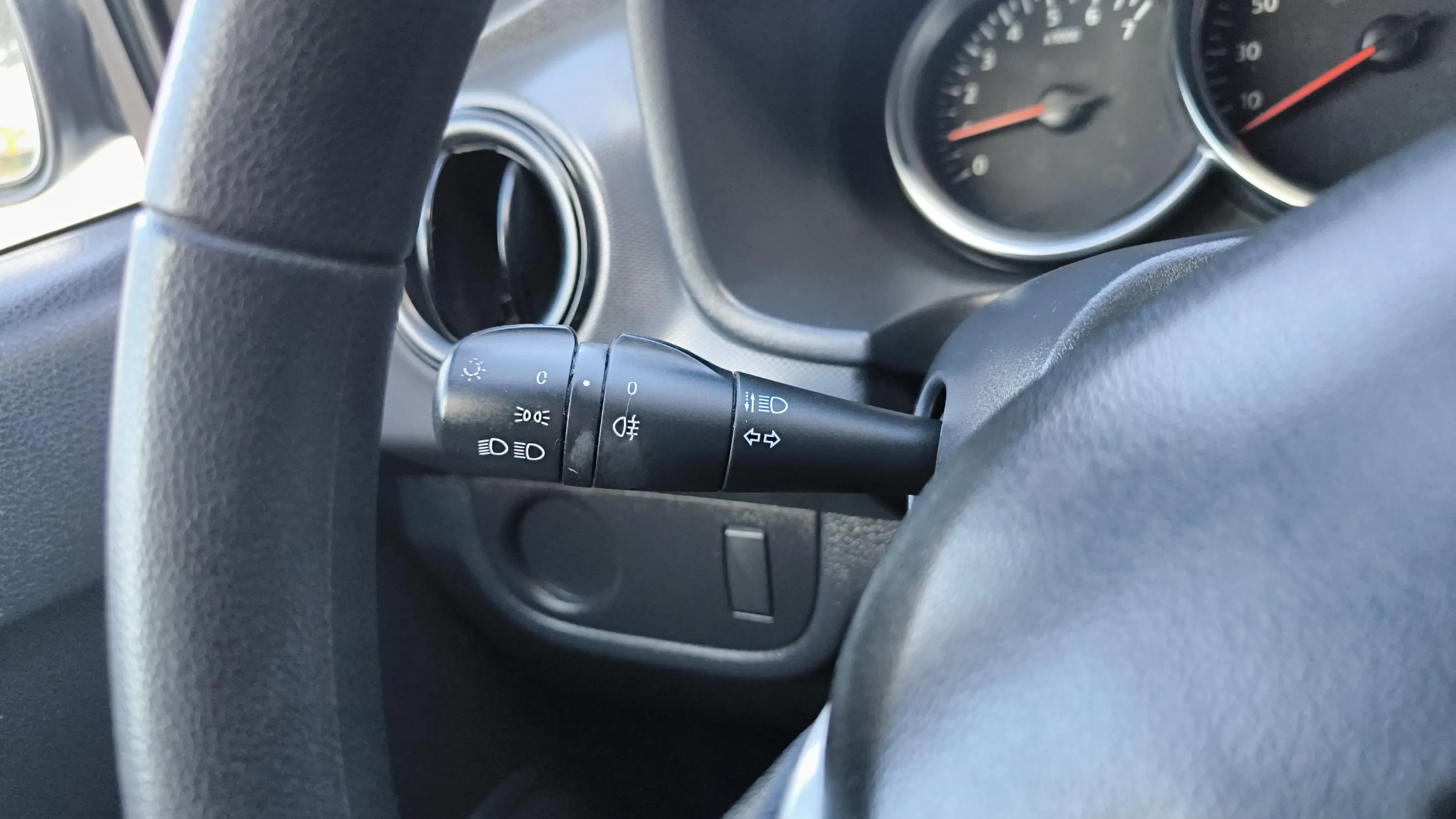 Dacia Sandero Ambiance 1.0 - foto 16