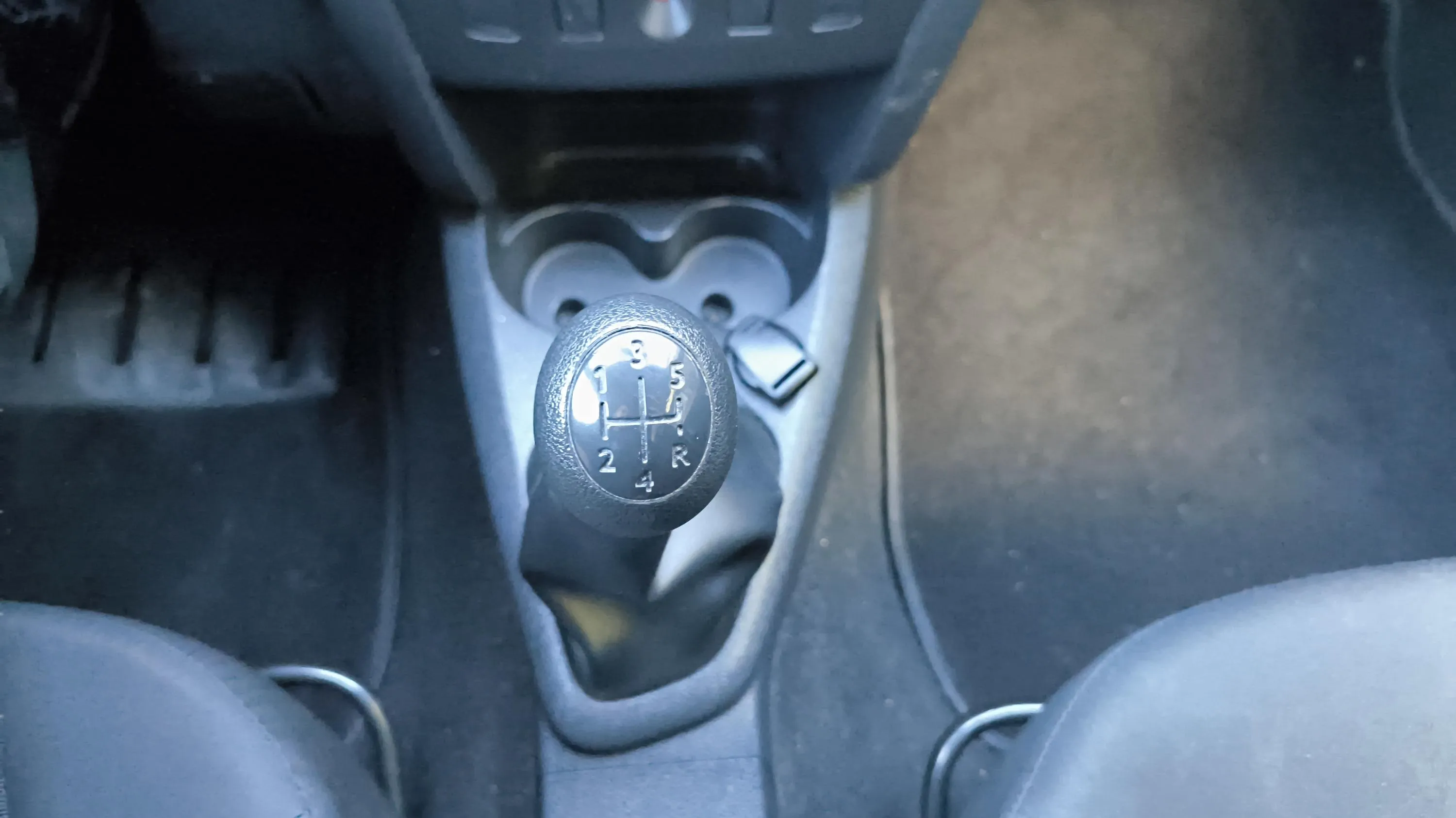 Dacia Sandero Ambiance 1.0 - foto 20
