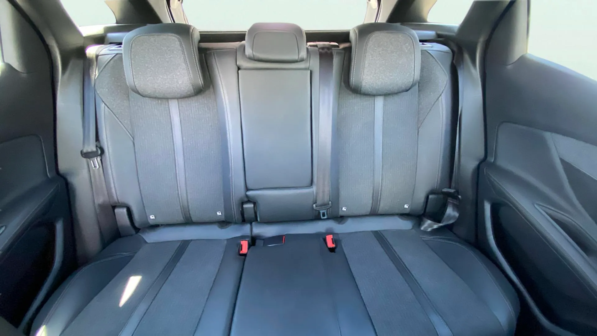 Peugeot 3008 1.5L BlueHDi GT Line - foto 13