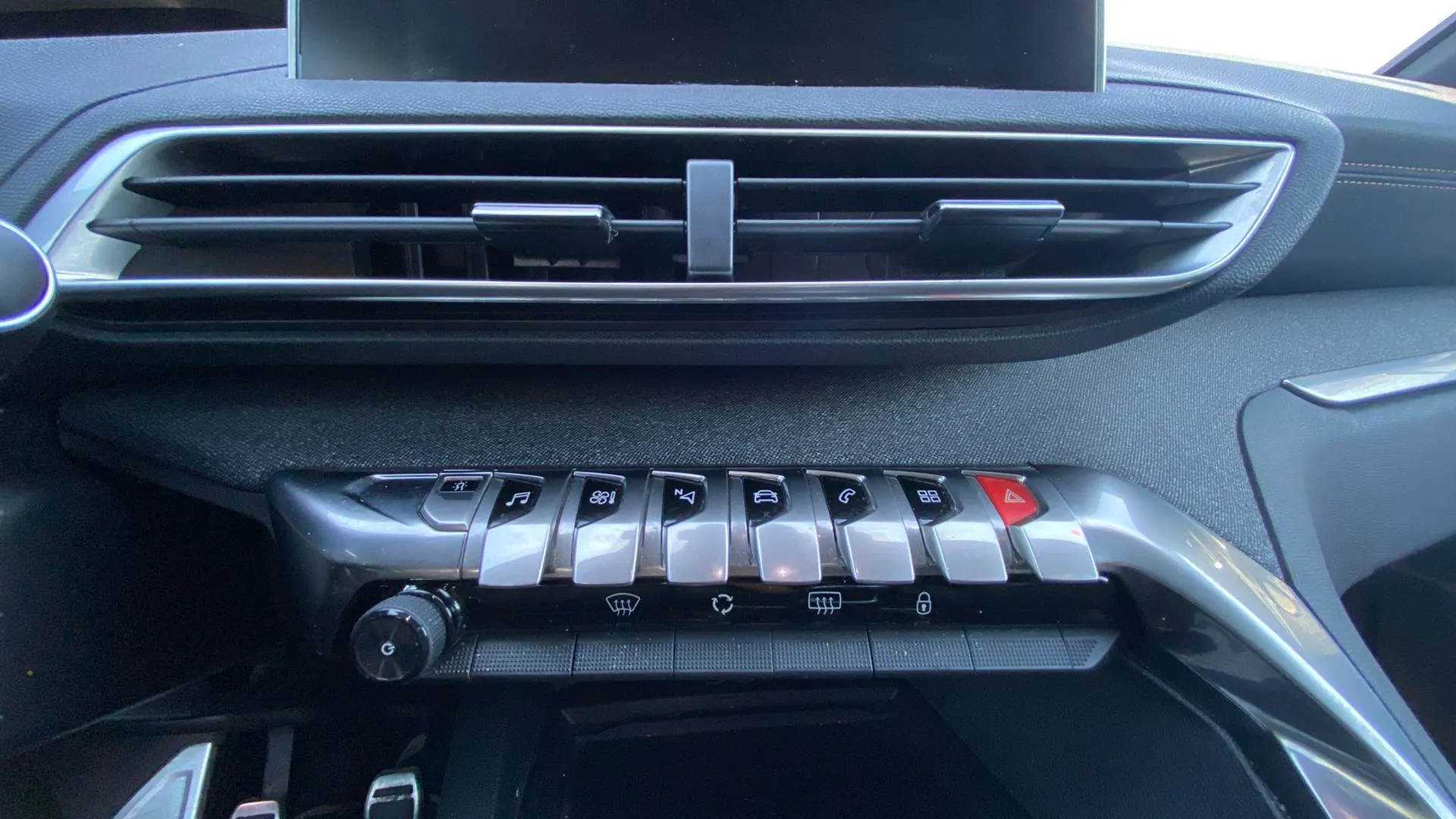 Peugeot 3008 1.5L BlueHDi GT Line - foto 19