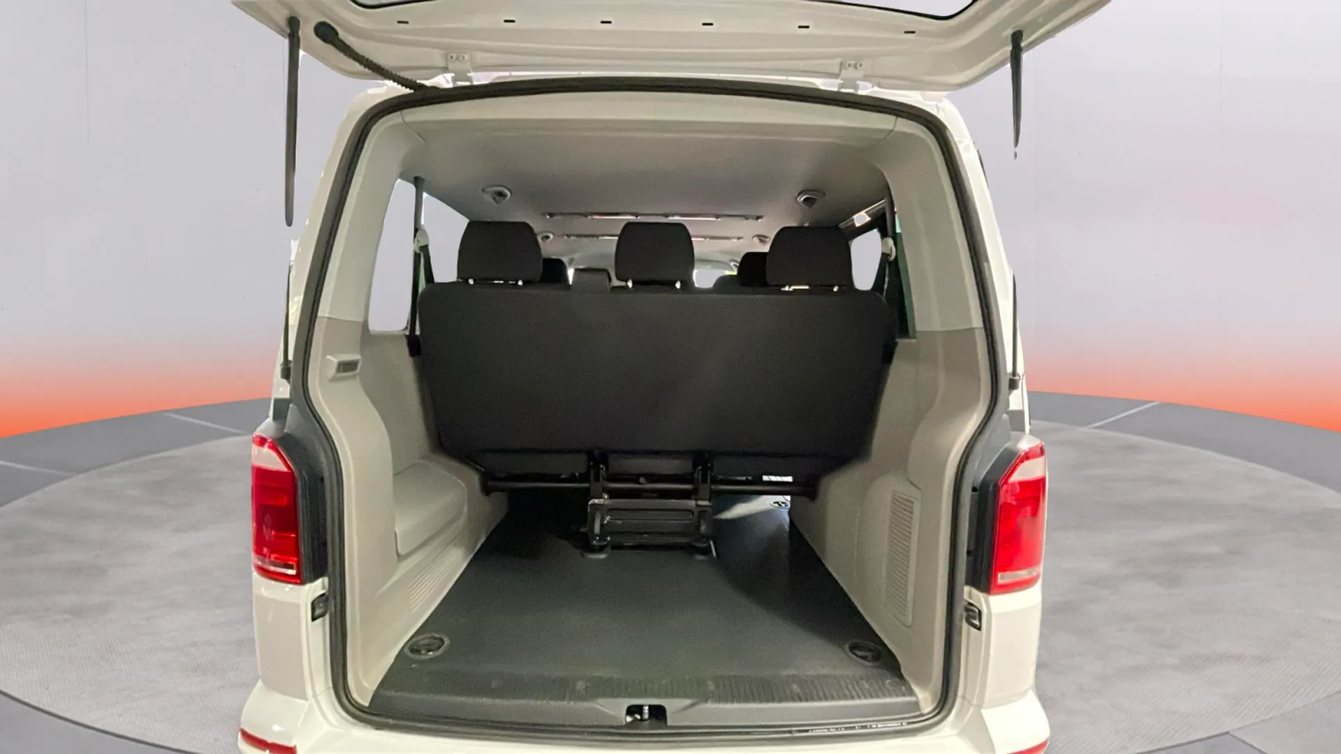 Volkswagen Caravelle Premium Corto 2.0 TDI BMT DSG - foto 6