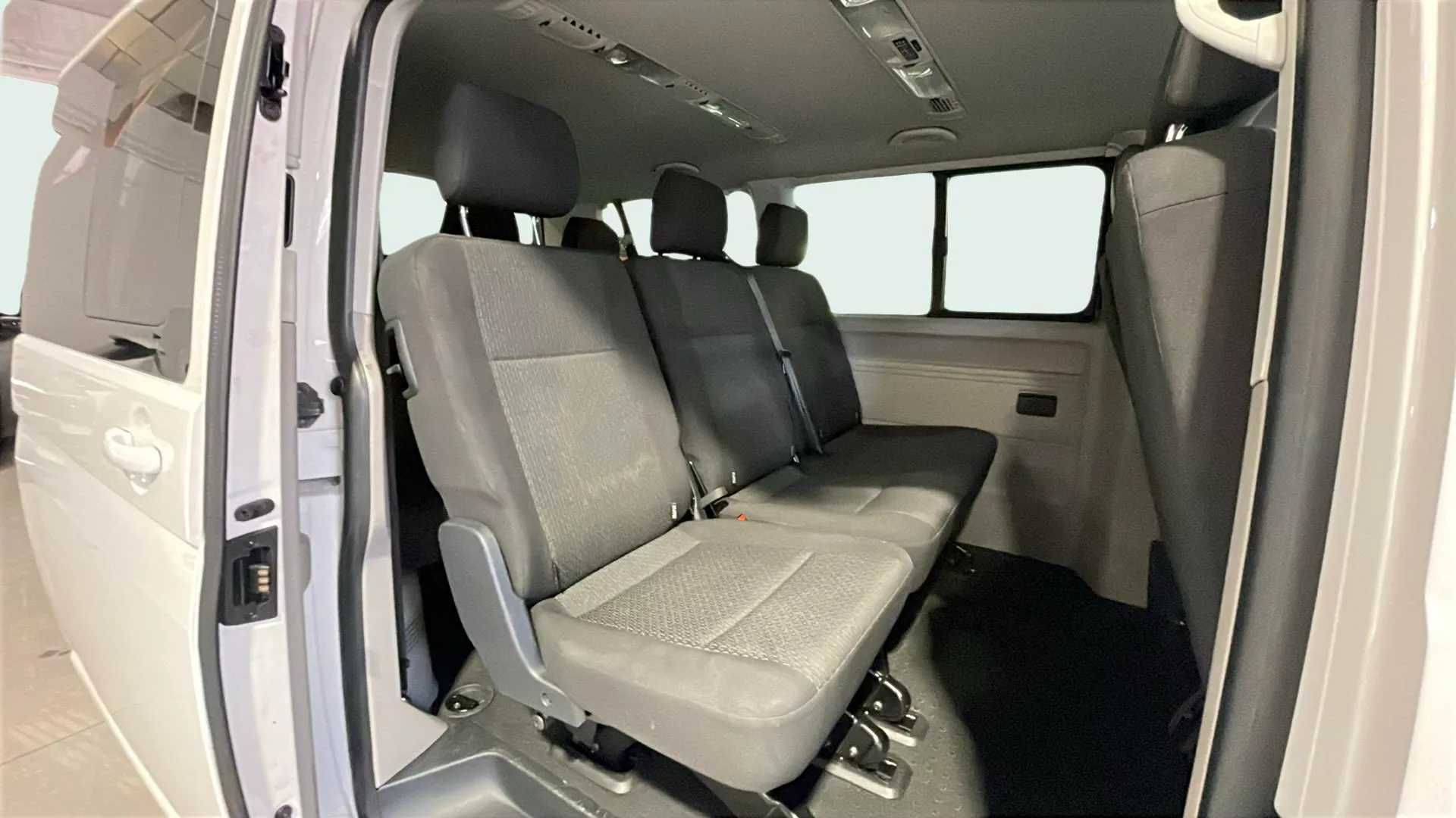 Volkswagen Caravelle Premium Corto 2.0 TDI BMT DSG - foto 12