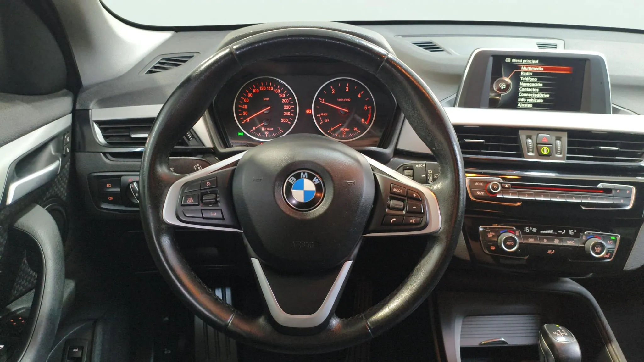 BMW X1 sDrive18d - foto 11
