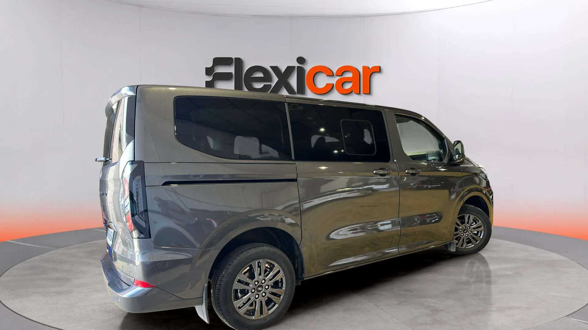 Ford Tourneo Custom 2.0 EcoBlue L1 Active - foto 3