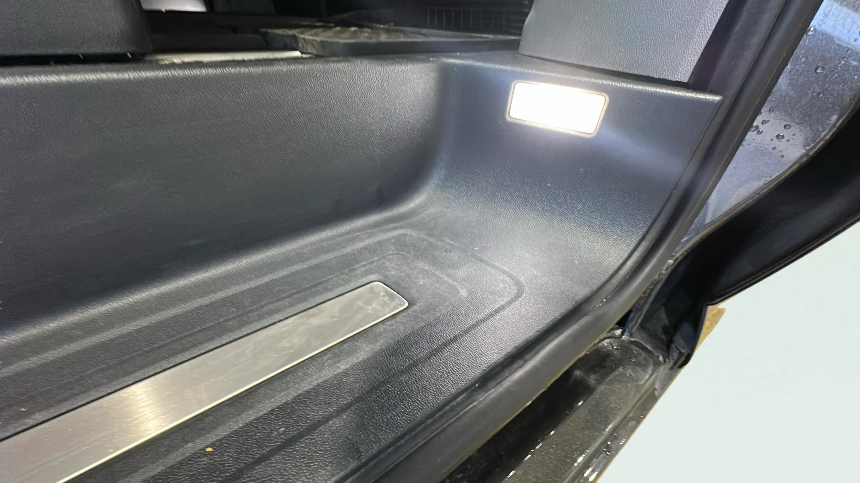 Ford Tourneo Custom 2.0 EcoBlue L1 Active - foto 23
