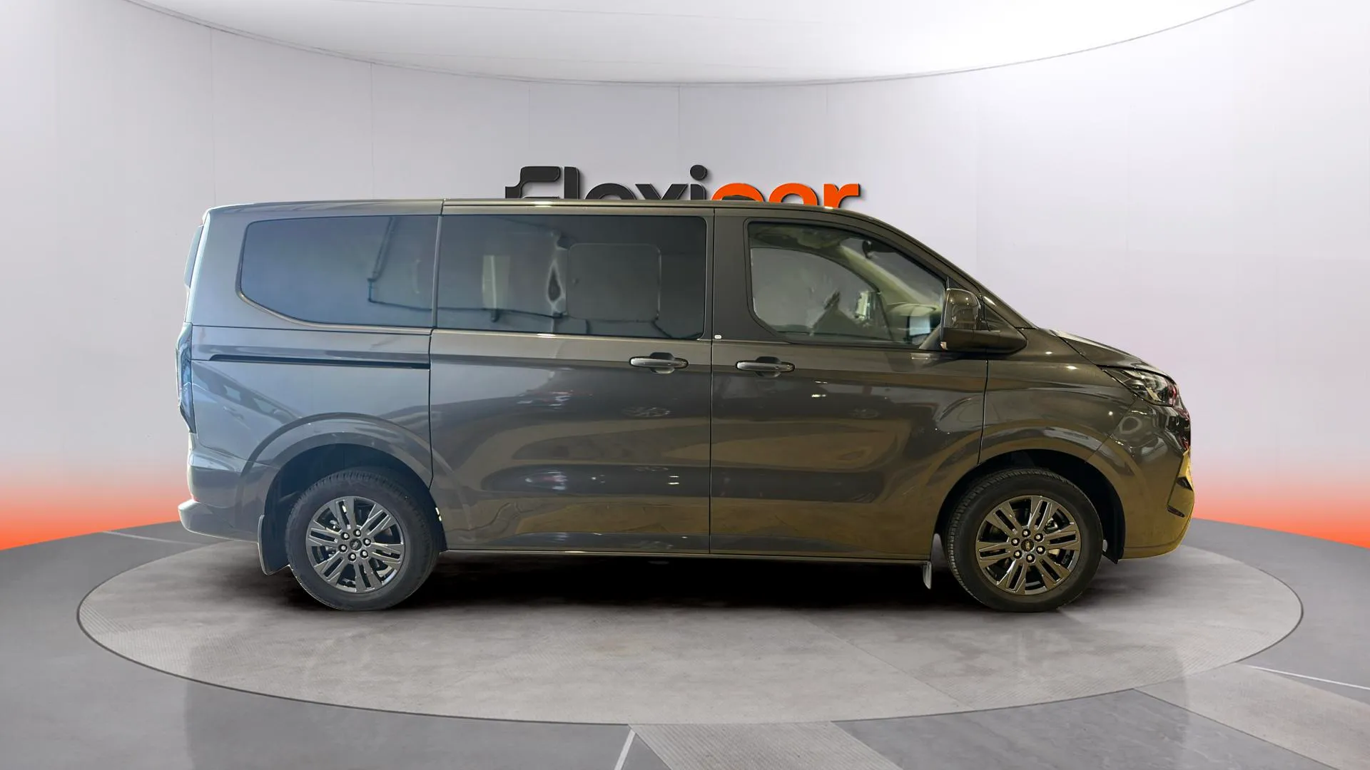Ford Tourneo Custom 2.0 EcoBlue L1 Active - foto 4